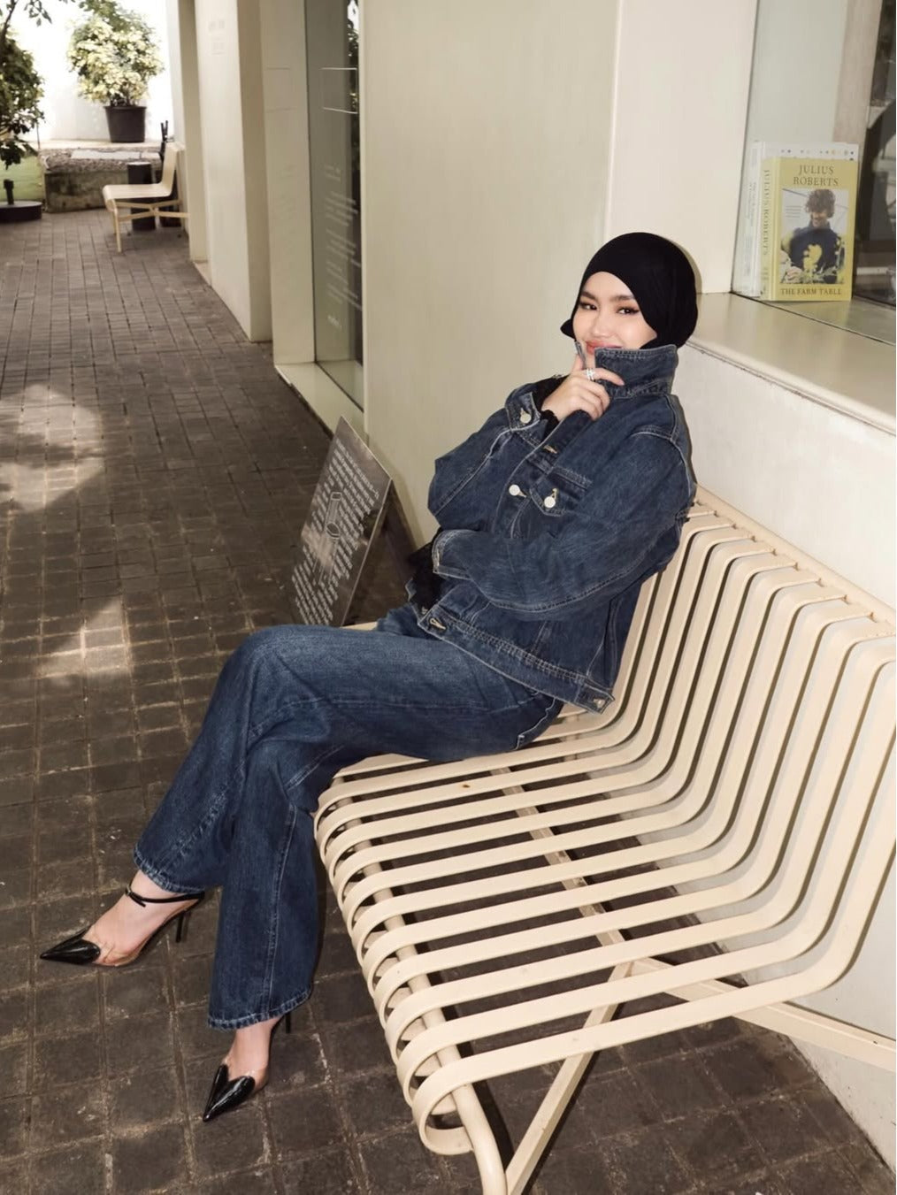 Inspirasi Styling Outfit Gonegani Ala Sashfir yang Anggun dan Nyaman