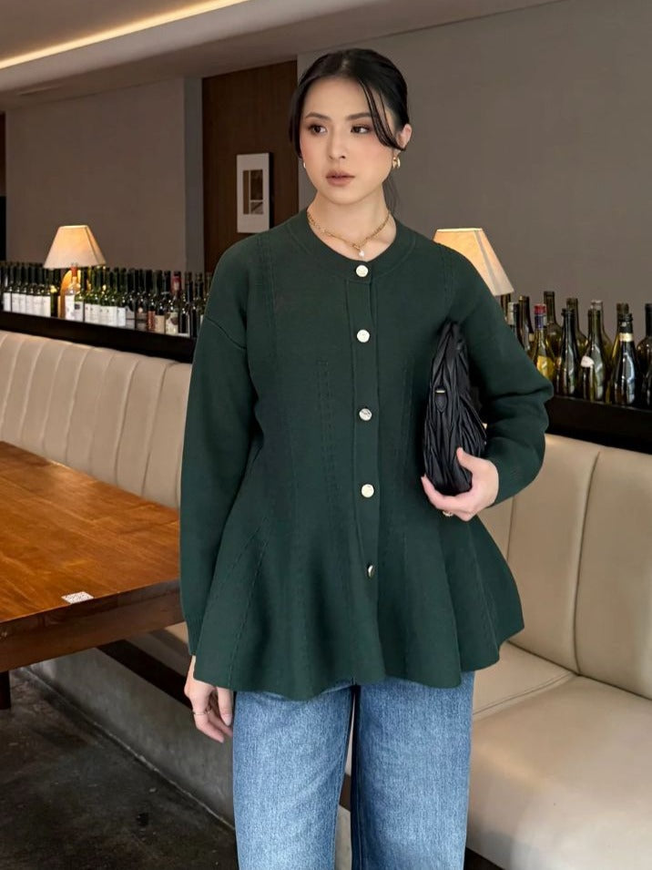 Panduan Warna Pakaian untuk Kulit Gelap agar Lebih Stand Out