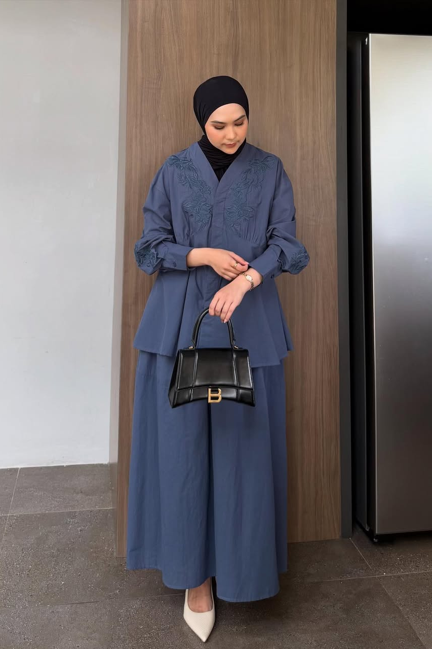 Adiba Set - Atasan Bawahan Stylish Wanita Bermotif