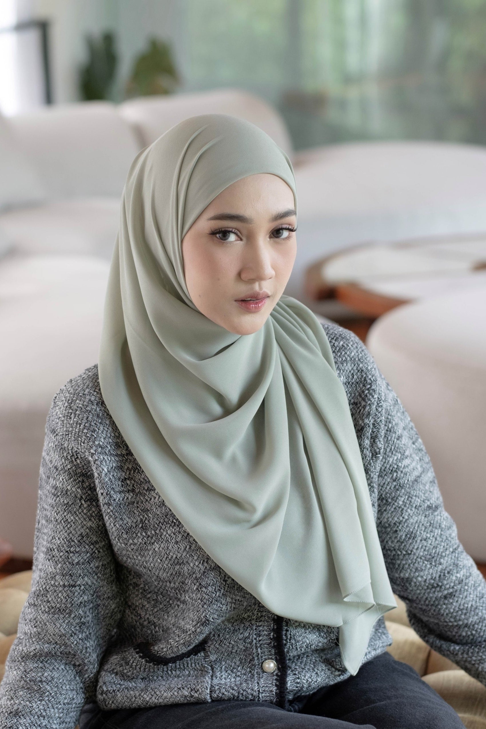 Mega Inner Shawl - Hijab Stylish Bahan Cerruty Premium