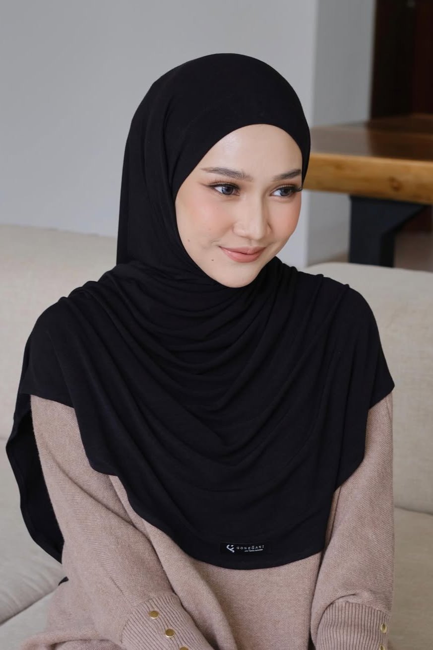 Hijab Nura Instan - Breathable & Easy Care Hijab Instan