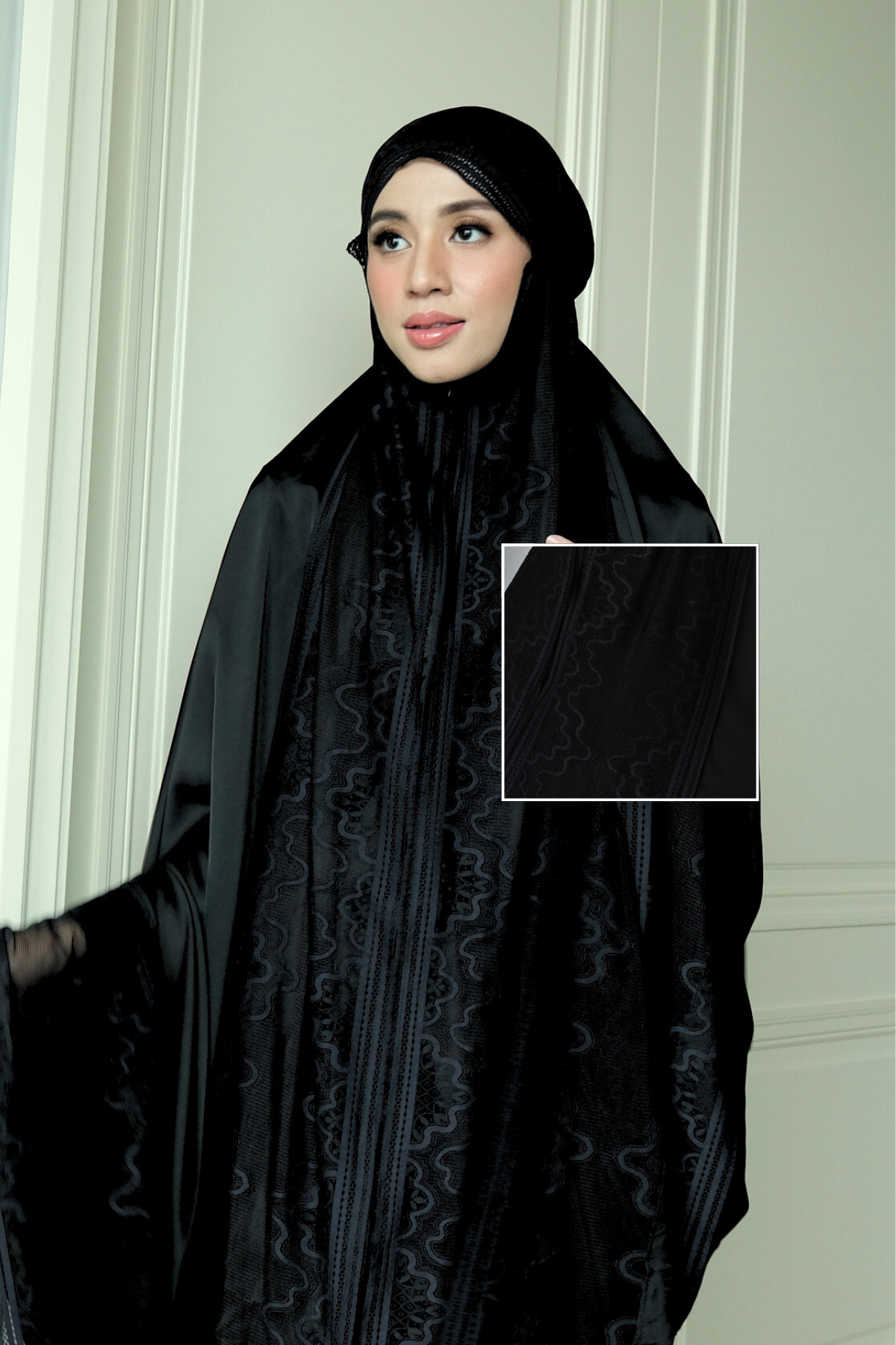 Zahra Mukena - Mukena Renda Bahan Armany Silk