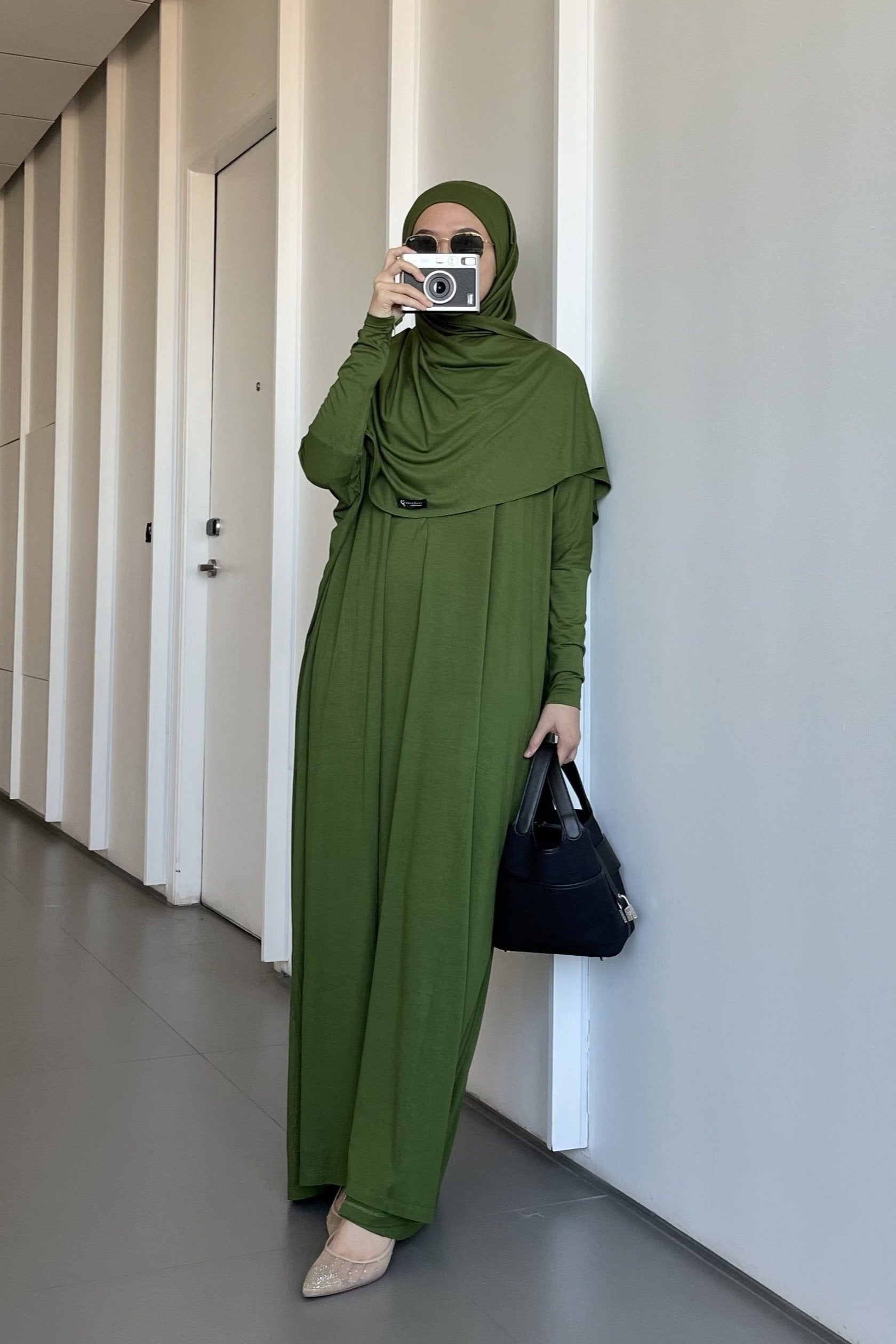 Batwing Plain Set - One Set Hijab Pasmina dan Dress Wanita