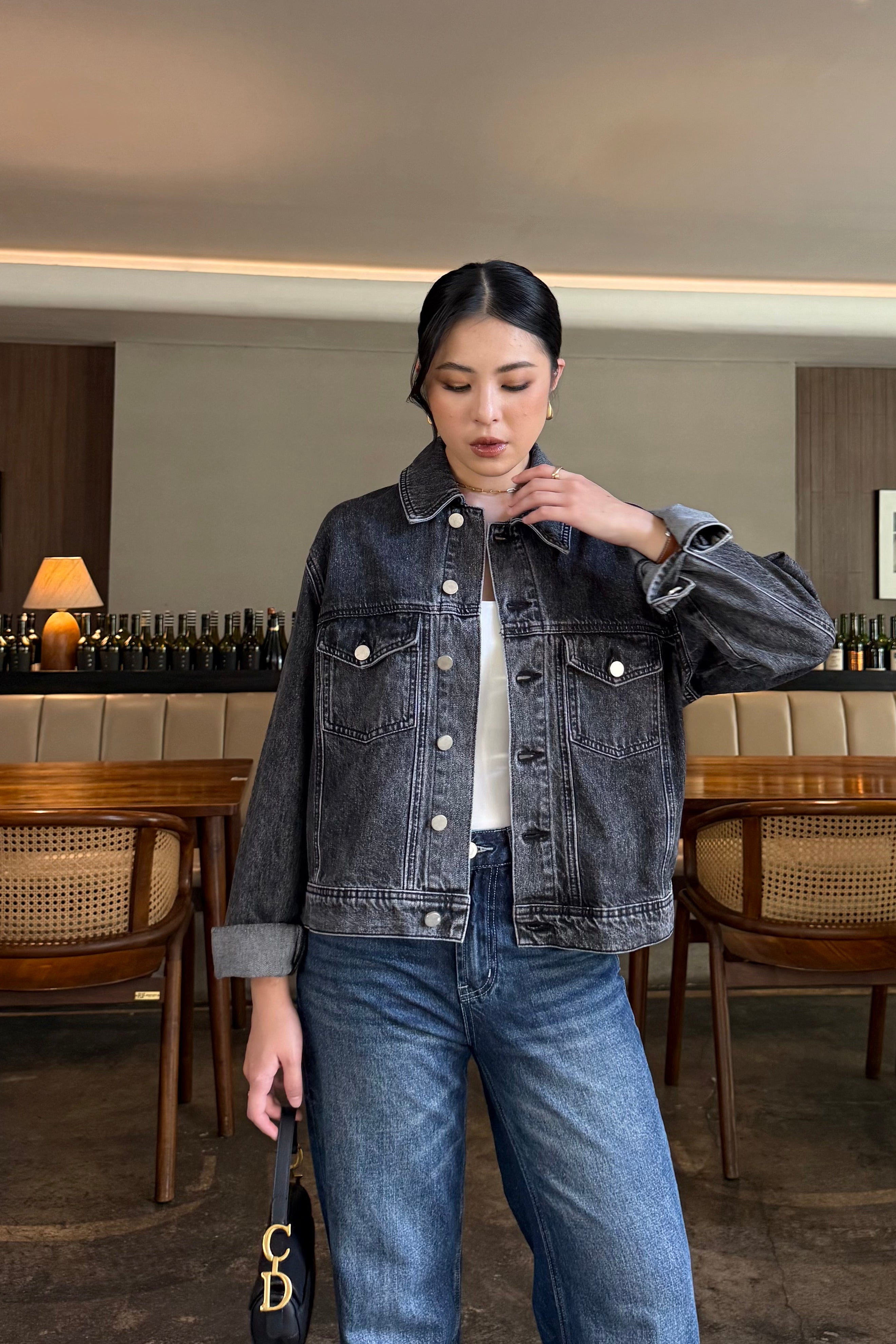 Denim Jacket - Atasan Wanita Comfy And Timeless Bahan Denim