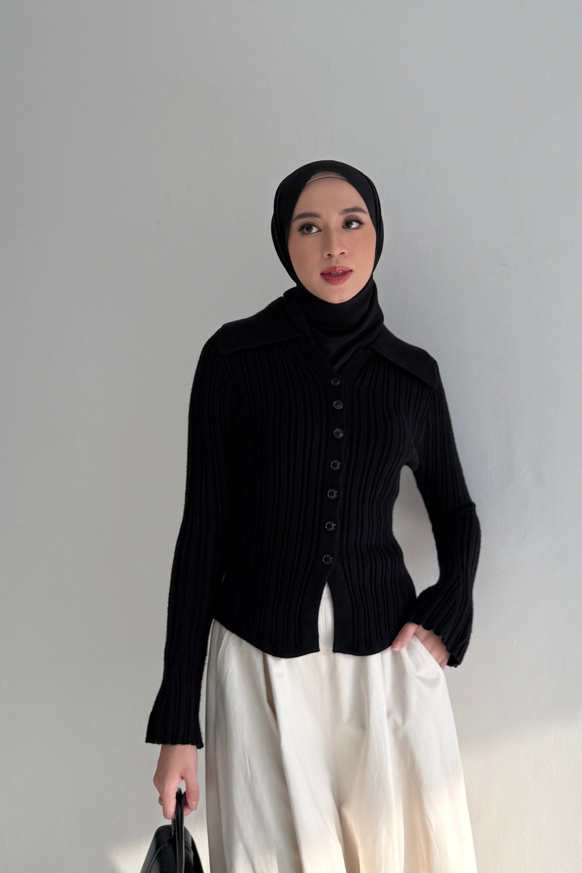 Kimi Sweater - Atasan Sweater Wanita Berkerah Trendy Bahan Knit
