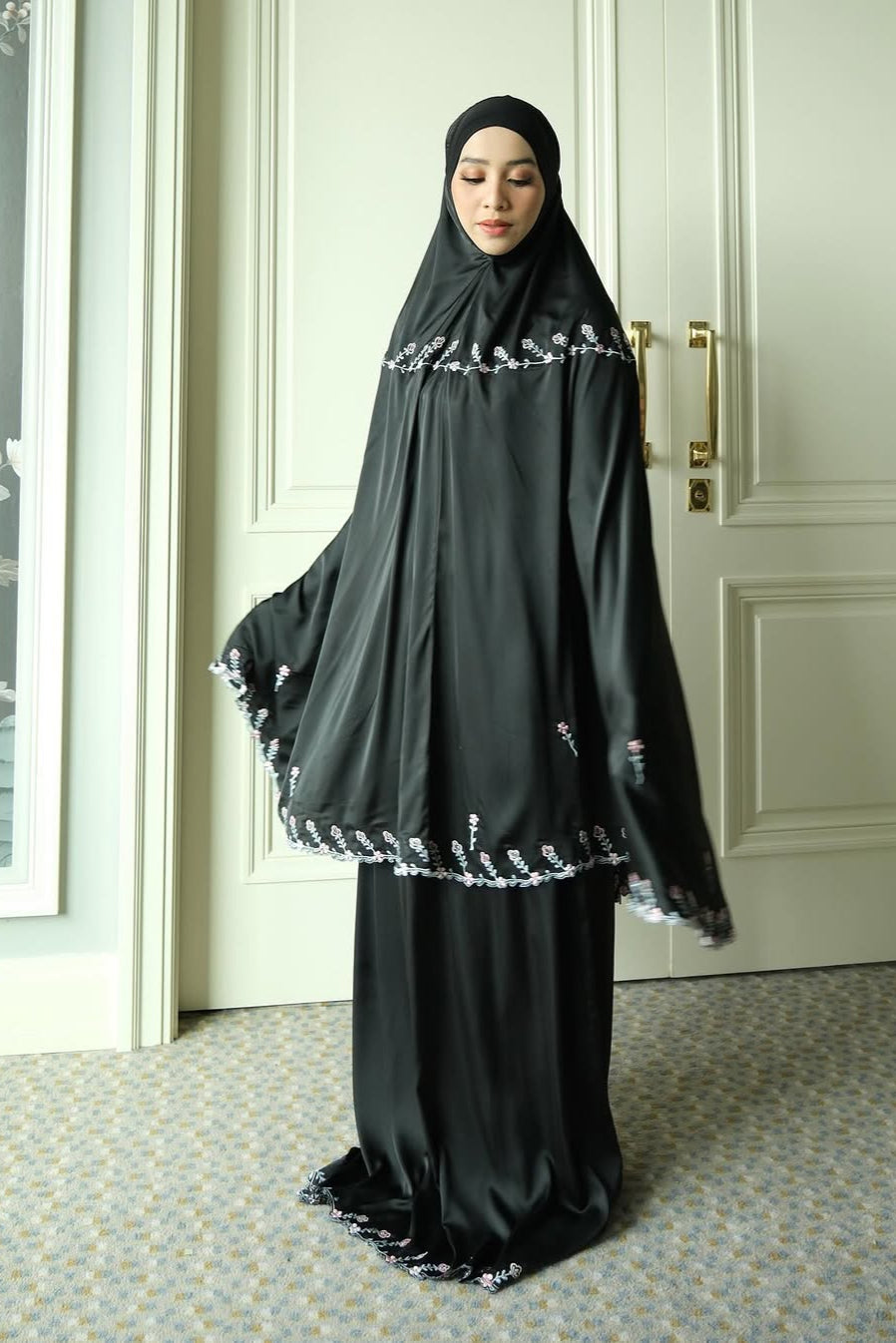 Saphira Mukena - Mukena Motif Embordy