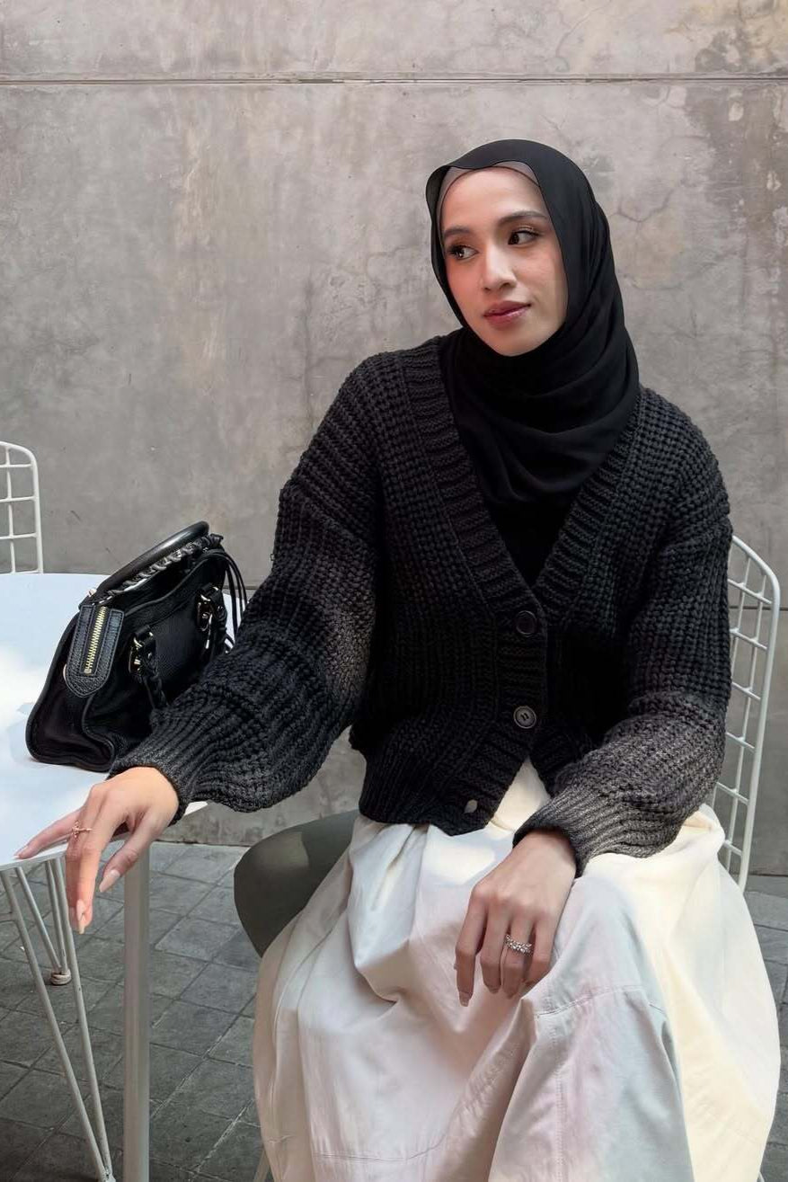 Aera Cardy - Cardigan Rajut Wanita Polos Simple Modest