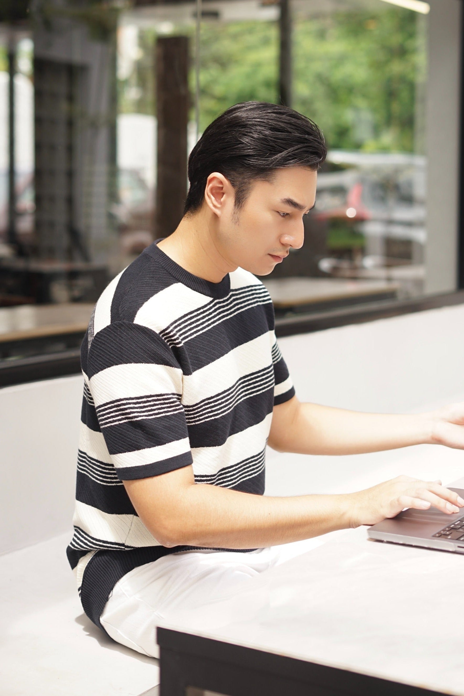 Stripe Shirt - Atasan Knit Pria Stripe Bahan Cotton Knit