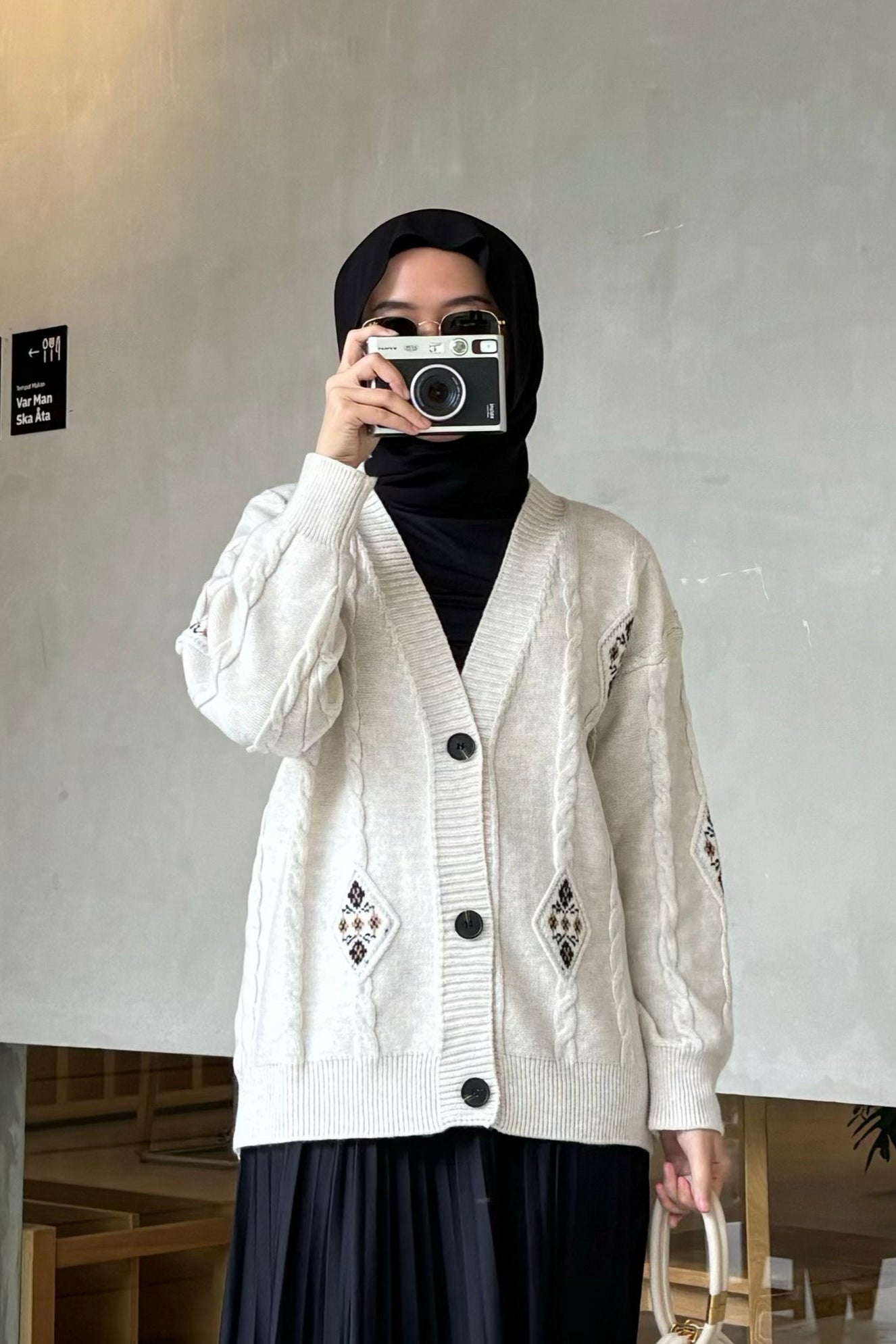 Bomi Cardy - Broken White - Cardigan Wanita Motif Cable