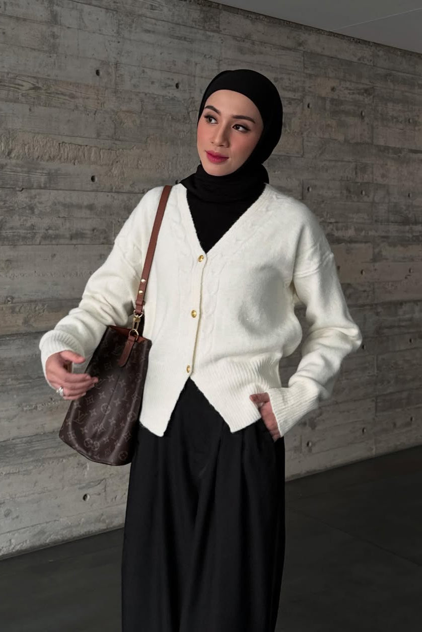 Beta Cardy - Cardigan Wanita Gaya Korea Trendy Bahan Soft Knit
