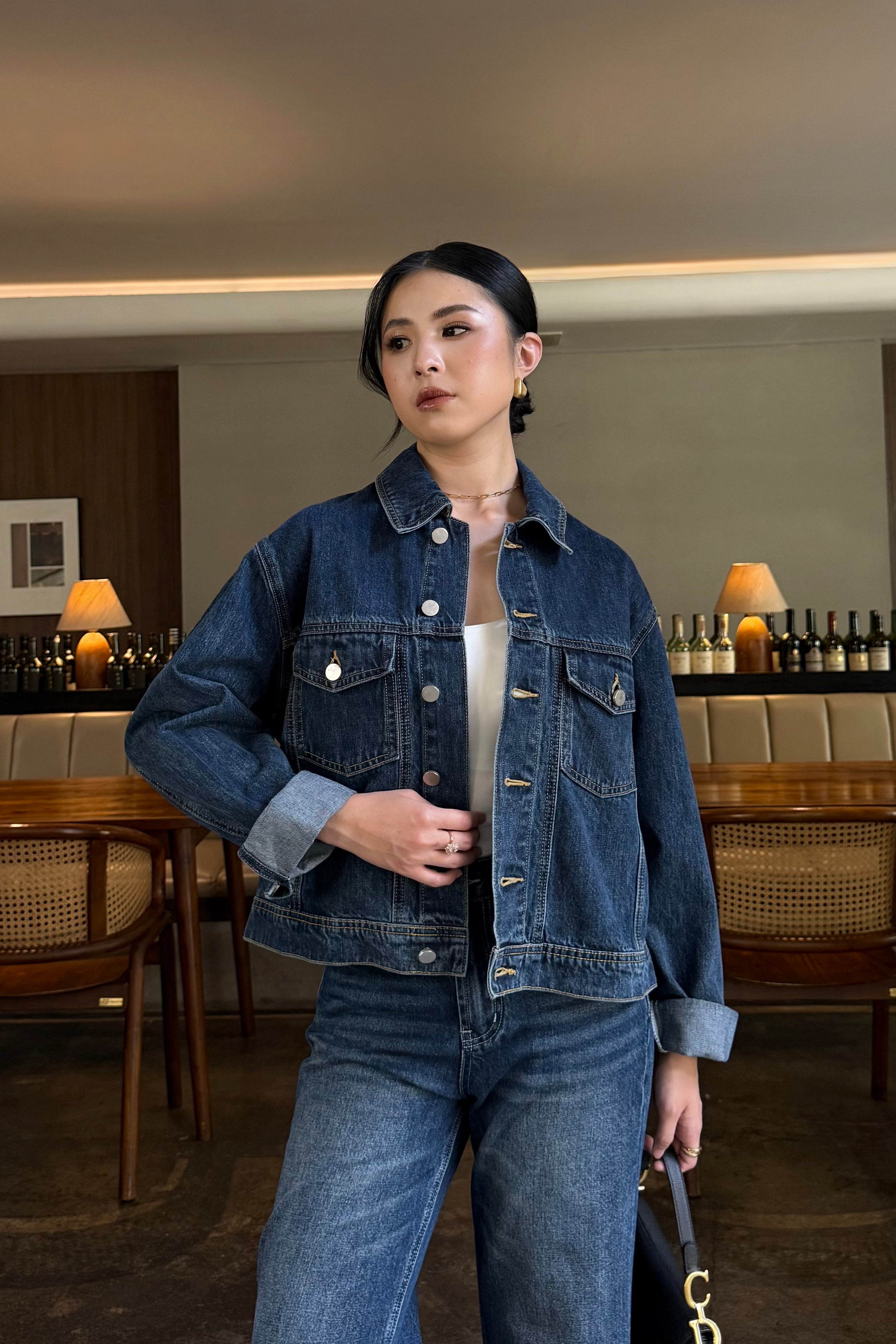 Denim Jacket - Atasan Wanita Comfy And Timeless Bahan Denim