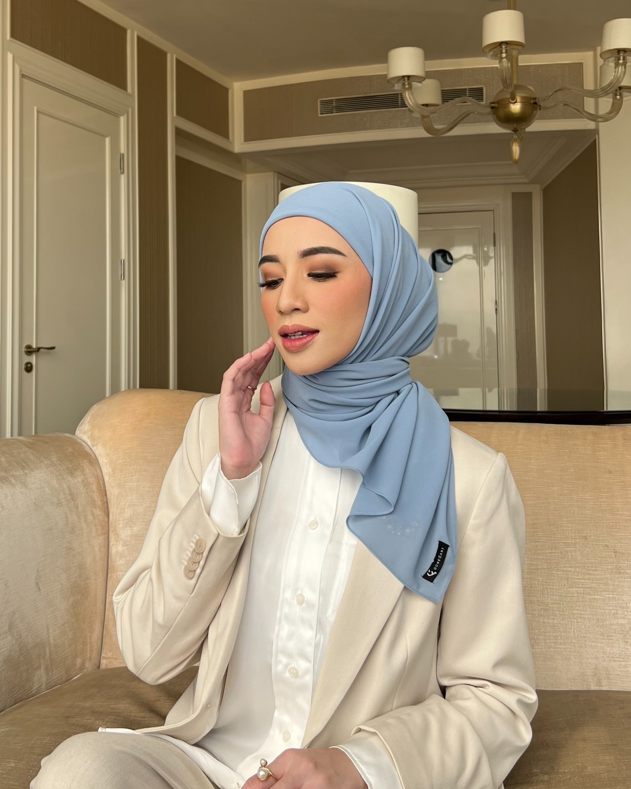 Mega Inner Square - Hijab Segi Empat Instan Polos