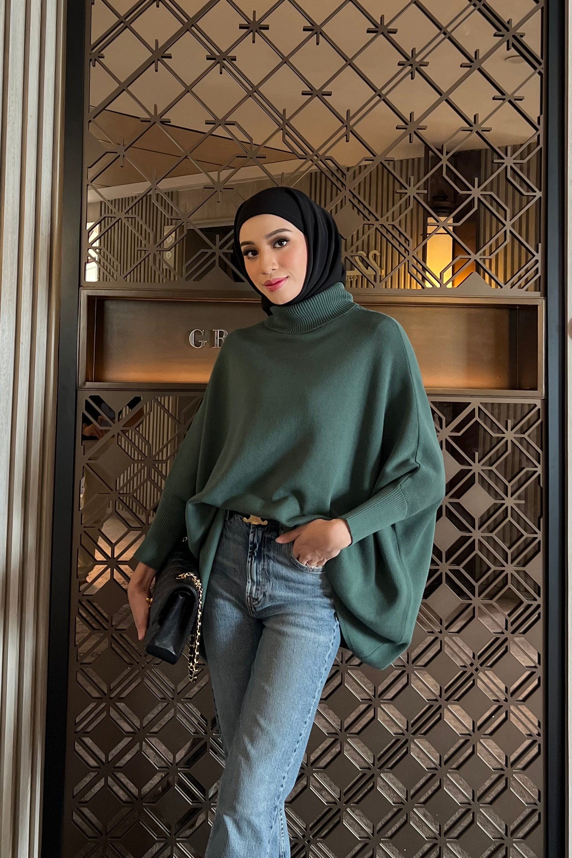 Kate Sweater - Sweater Batwing Kerah Turtleneck Bahan Knit