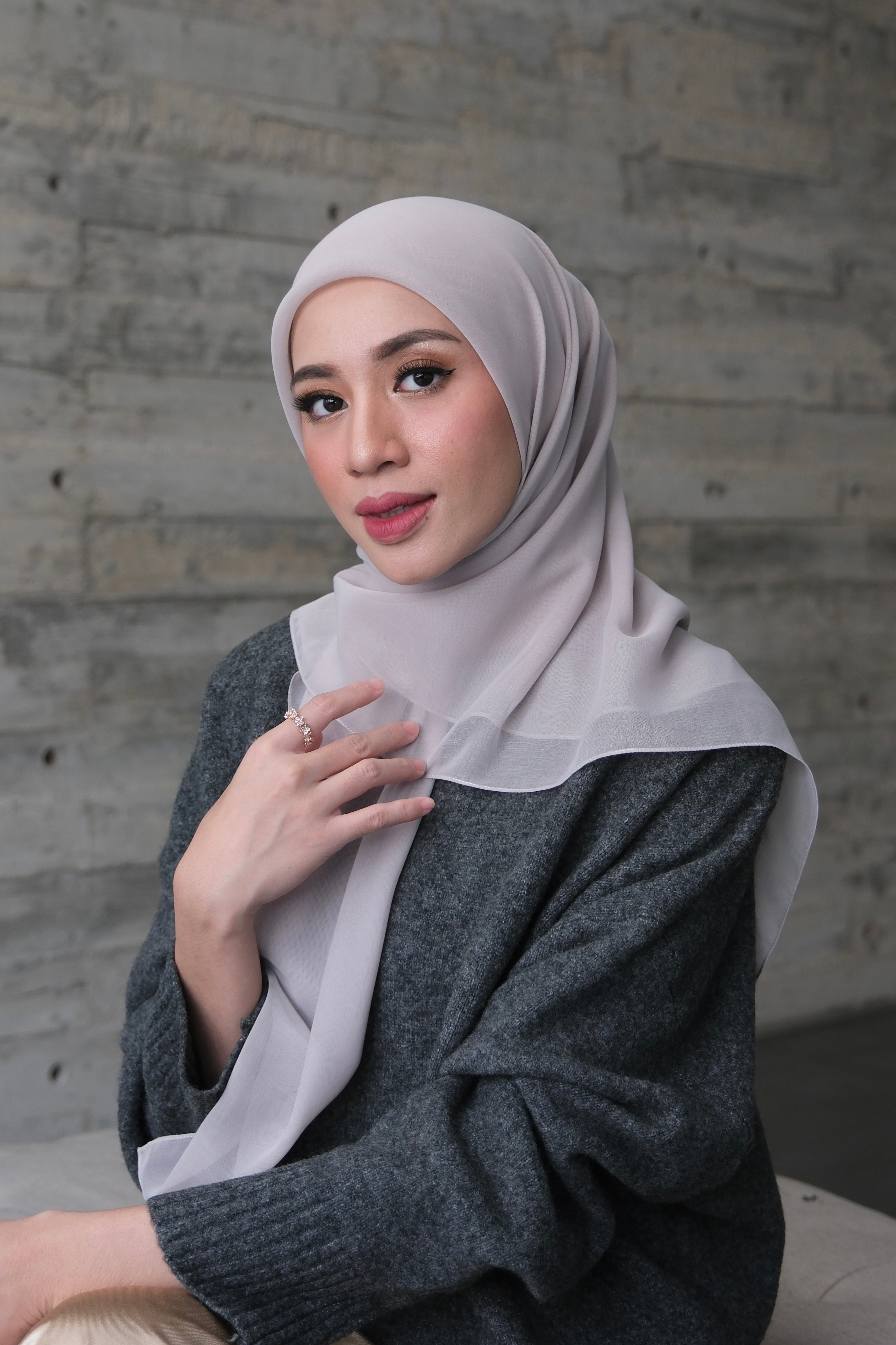 GG Paris Square - Hijab Wanita Square Berbahan Paris Premium