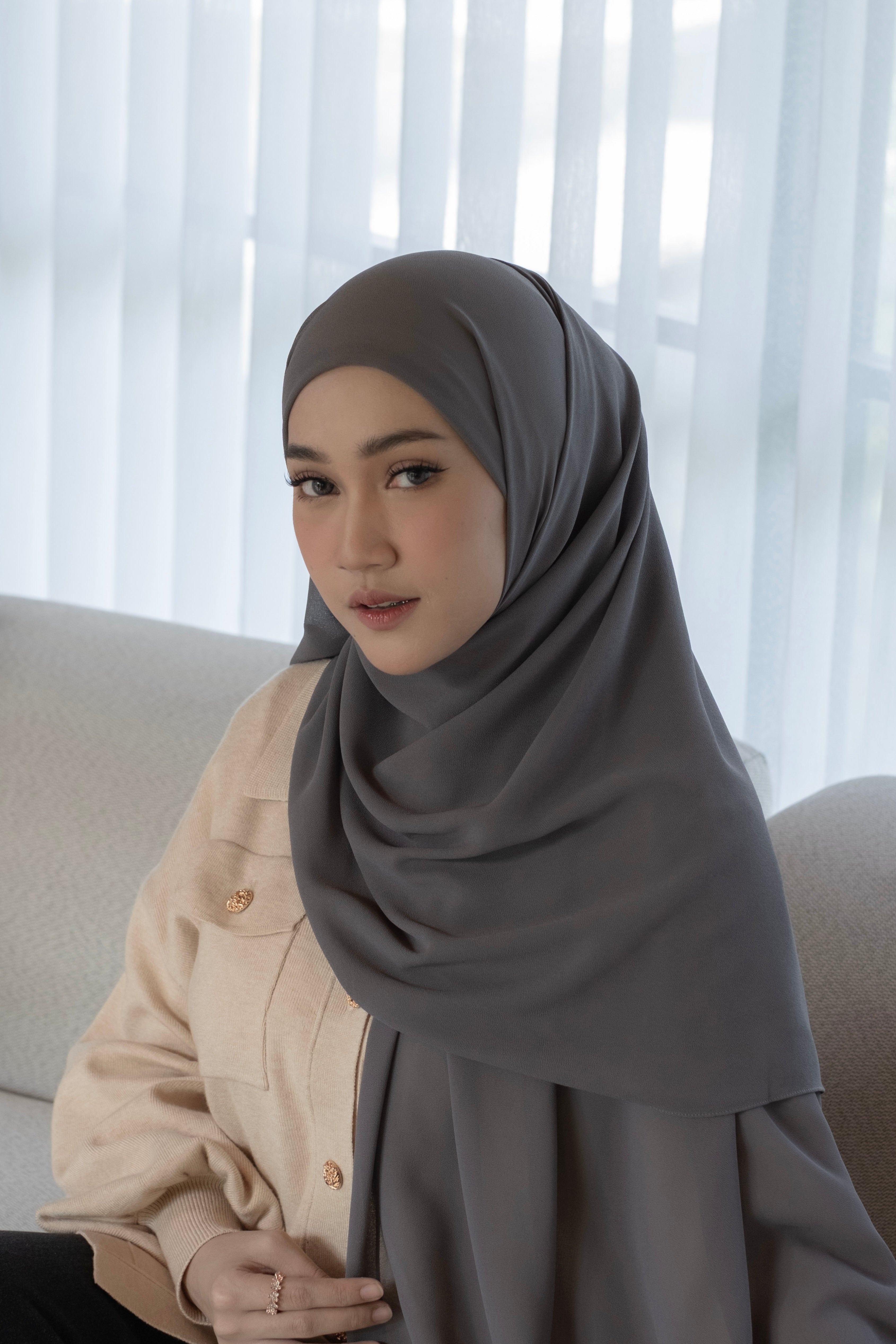 Mega Inner Shawl - Hijab Stylish Bahan Cerruty Premium