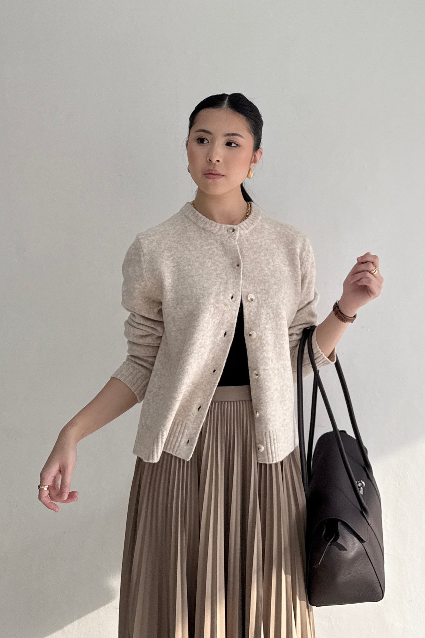 Saint Cardy - Cardigan Wanita Chic Dan Elegant Bahan Wool