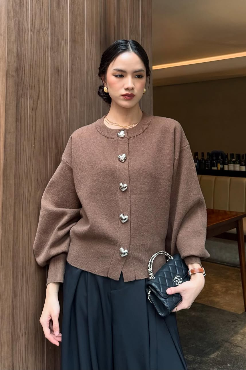Love Button Cardy - Cardigan Knit Wanita Lembut Berkancing Elegan