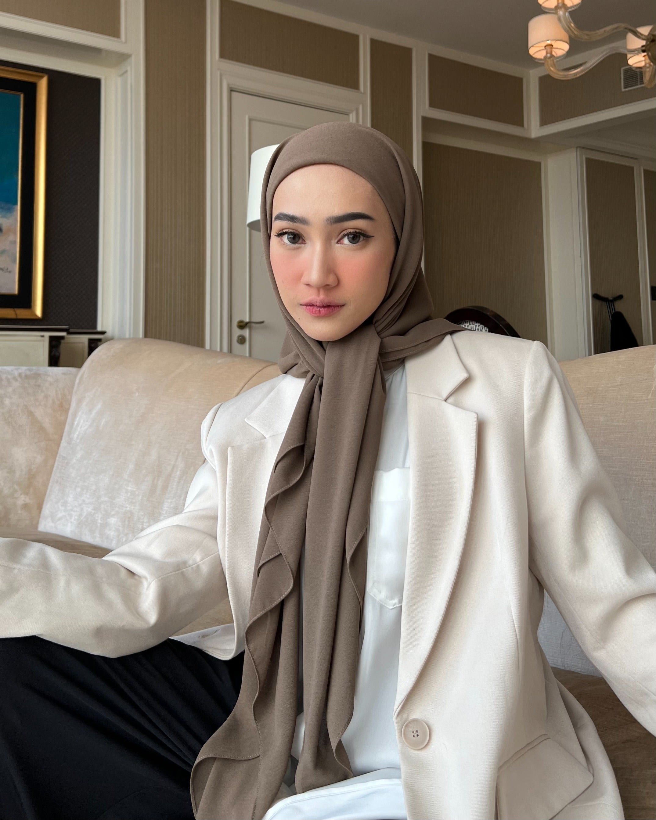 Mega Inner Square - Hijab Segi Empat Instan Polos
