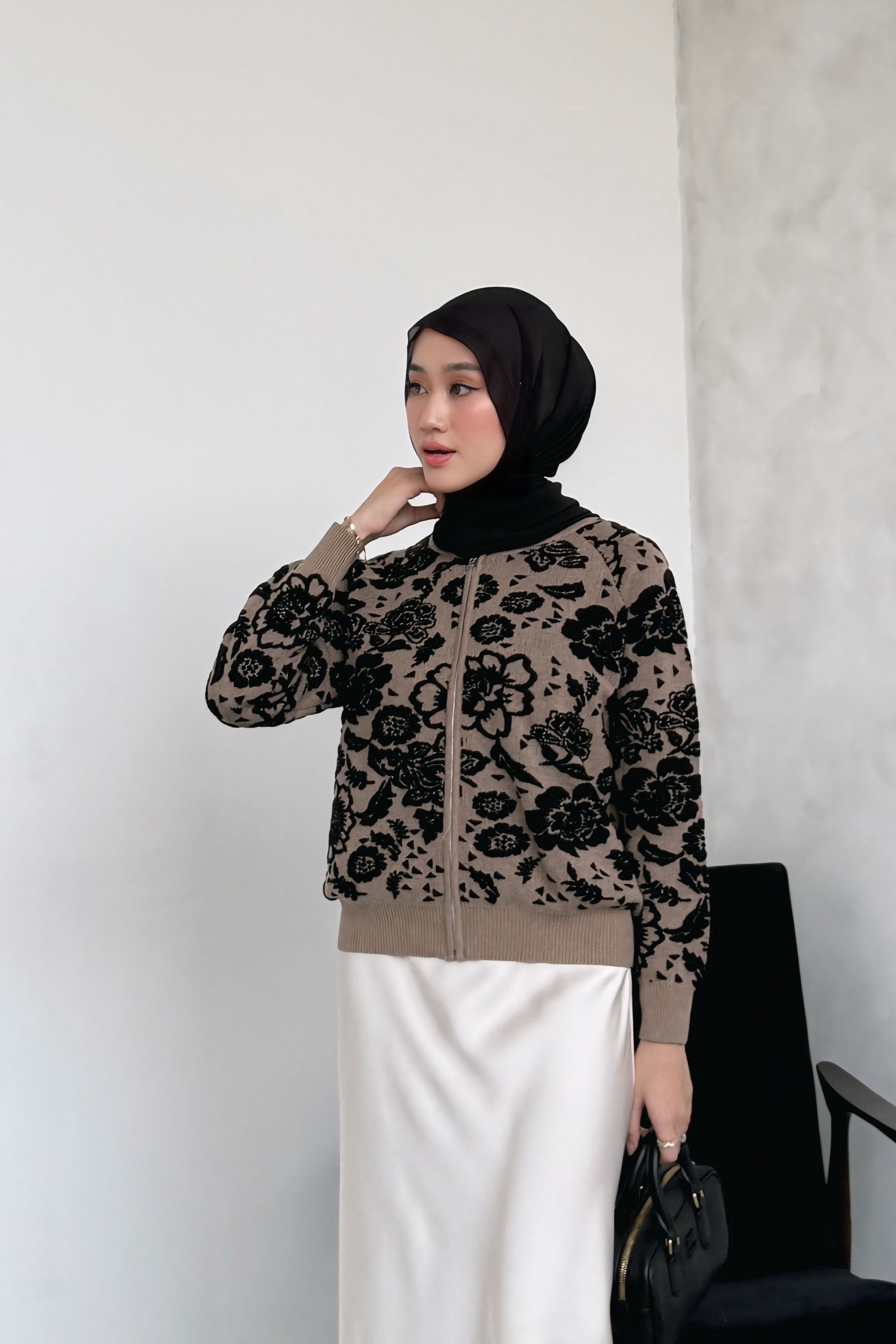 Blossom Cardy - Atasan Wanita Rajut Bahan Knit Premium