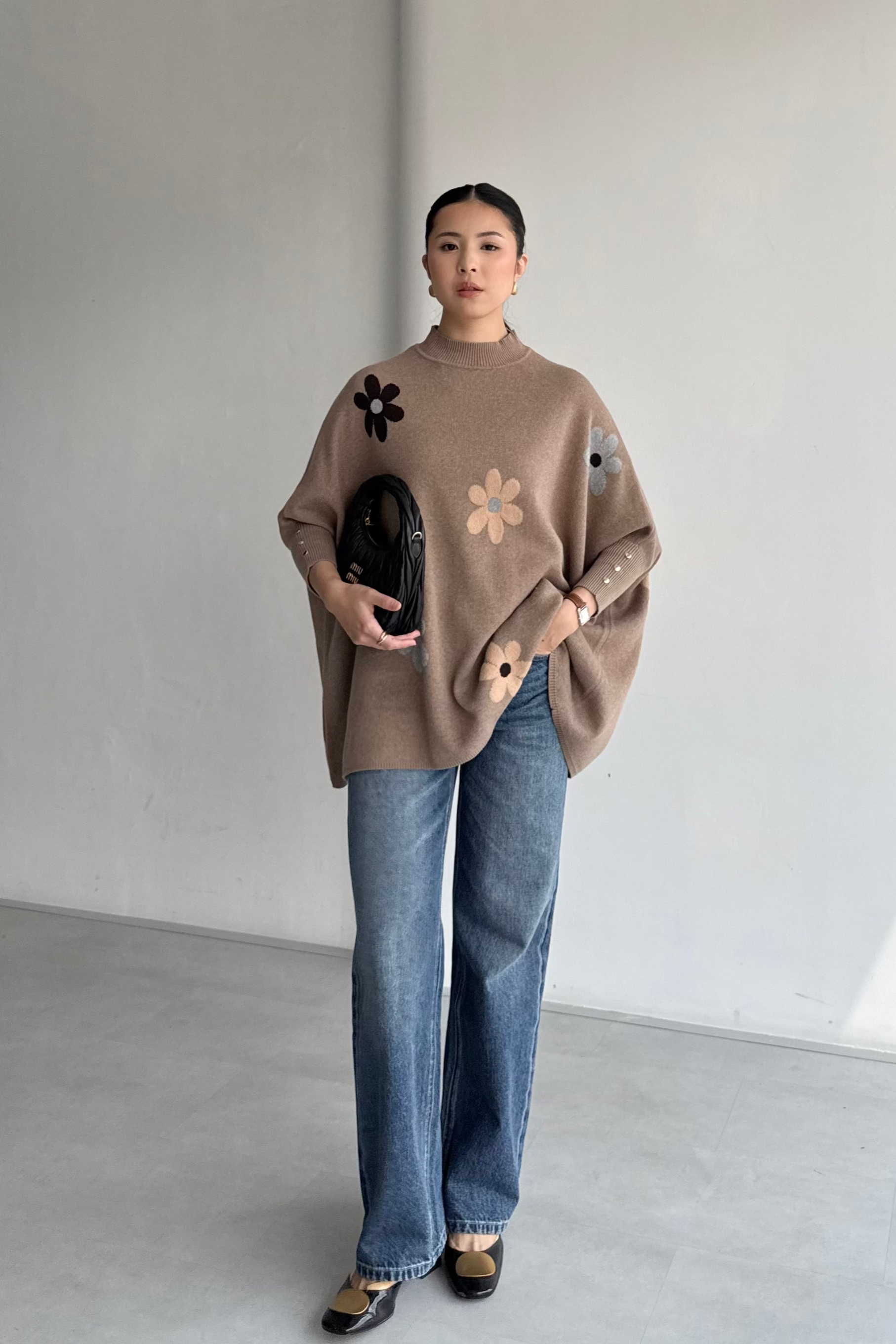 Kate Blossom Sweater - Sweater Wanita Motif Bunga