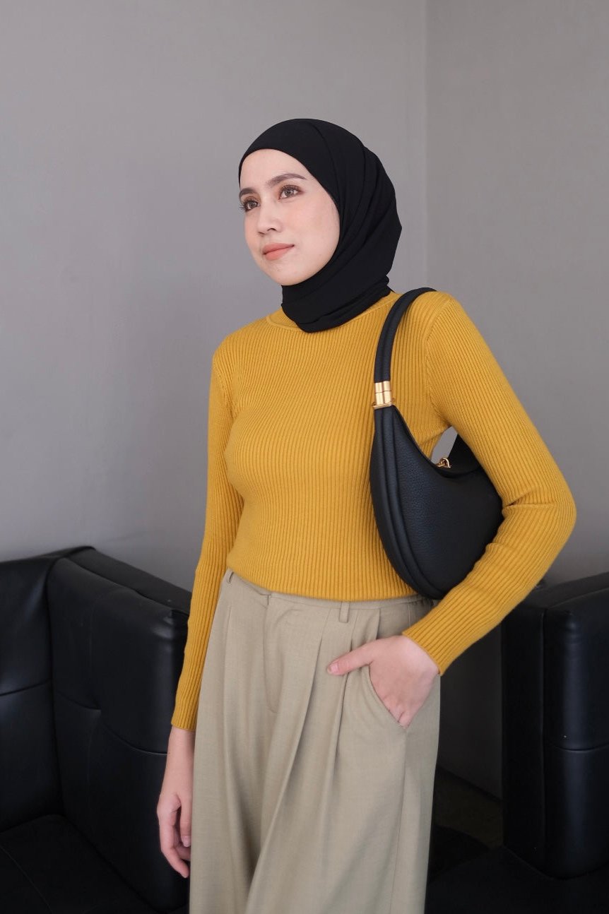 Inner Knit Plain - Dalaman Atasan Wanita Bahan Rajut
