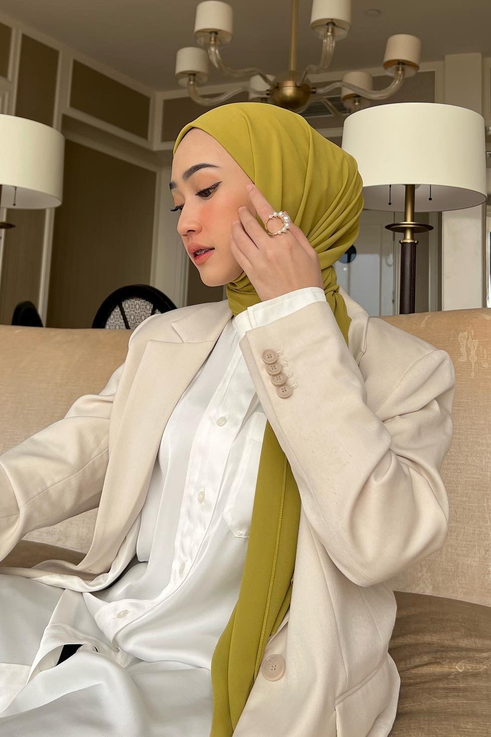 Mega Inner Shawl - Hijab Stylish Bahan Cerruty Premium