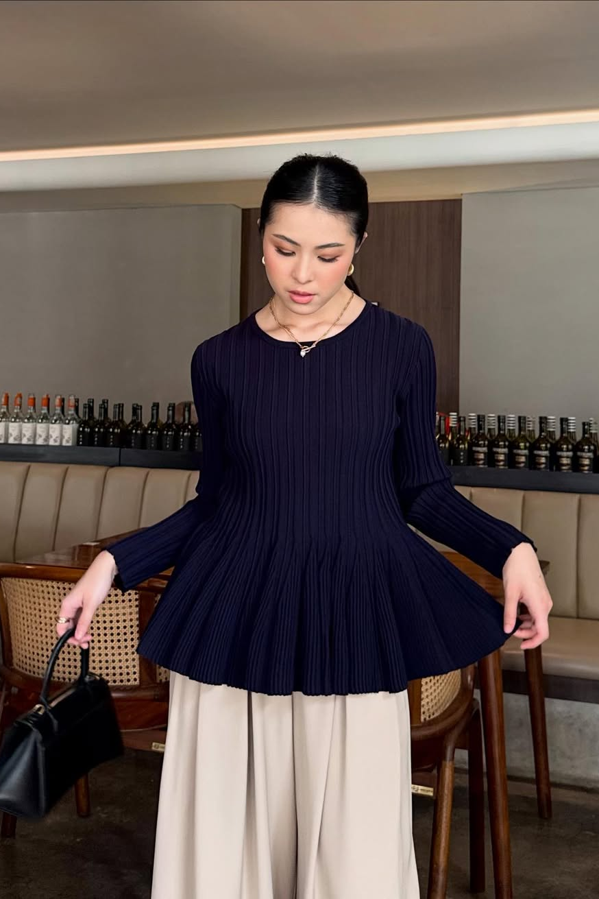 Peplum Basic Sweater - Sweater Wanita Basic Simple