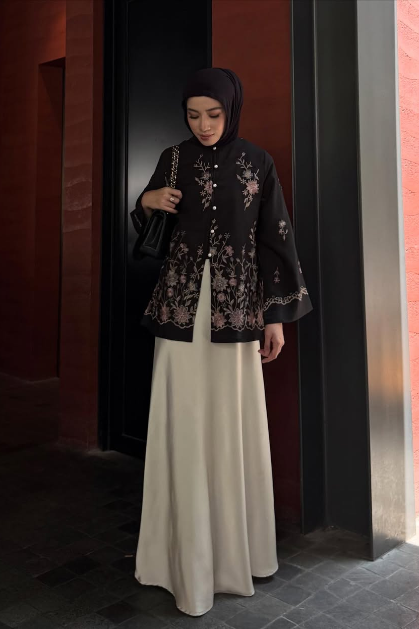 Rayana Blouse - Blouse Muslimah Mewah Motif Bunga Spesial Hari Raya