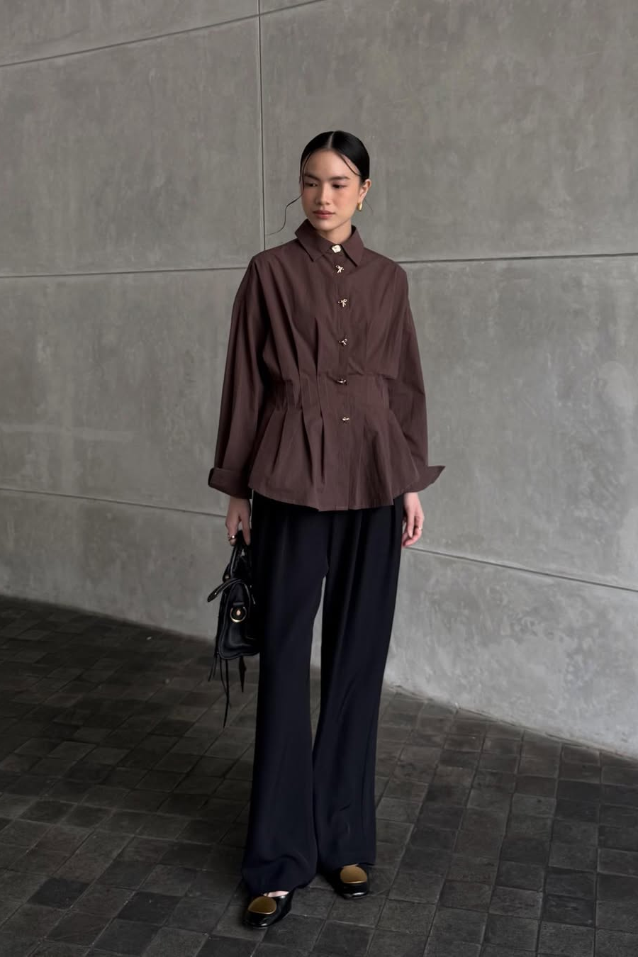 Ribbon Shirt - Kemeja Wanita Detail Pita Elegant Look Bahan Cotton