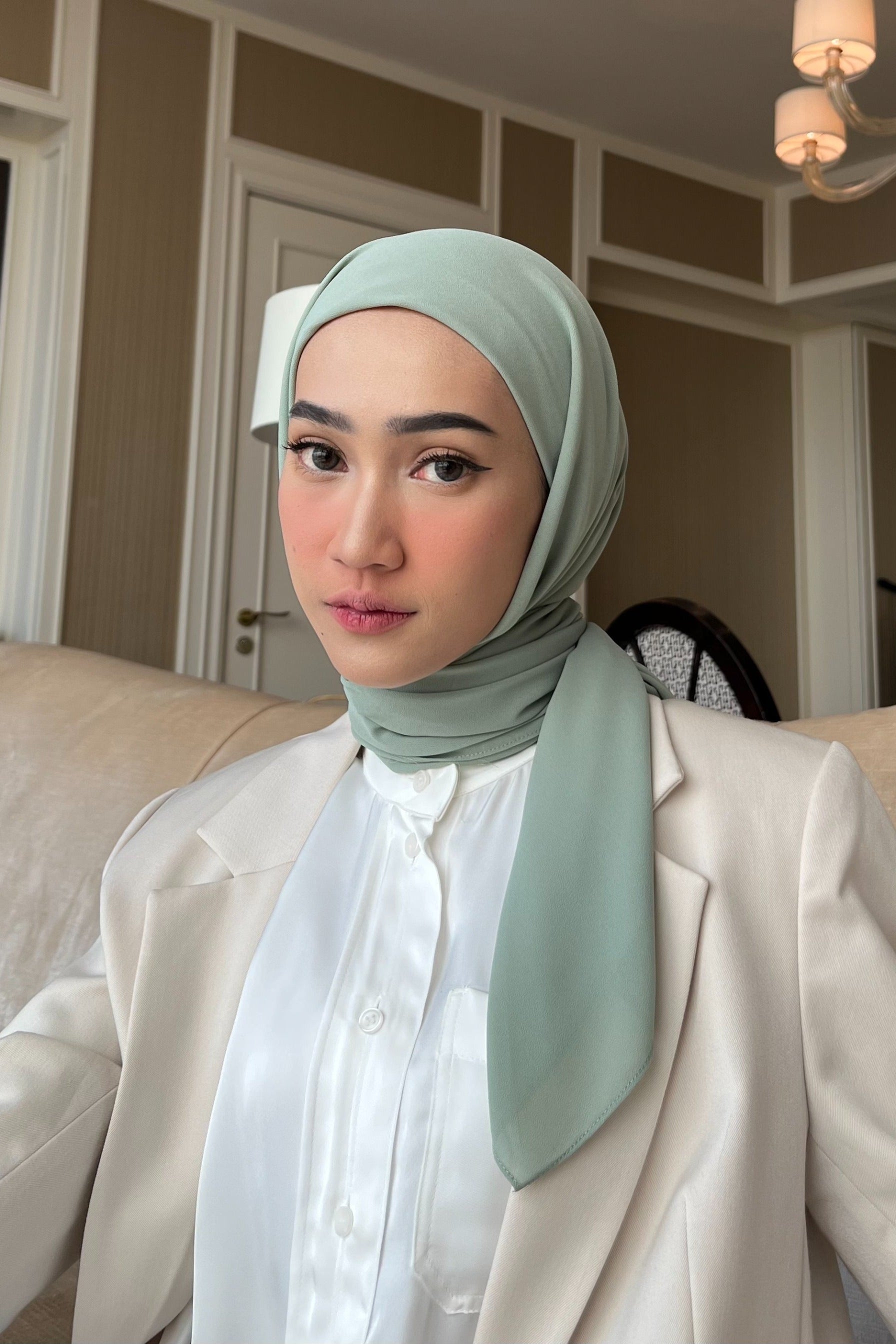 Mega Inner Square - Hijab Segi Empat Instan Polos