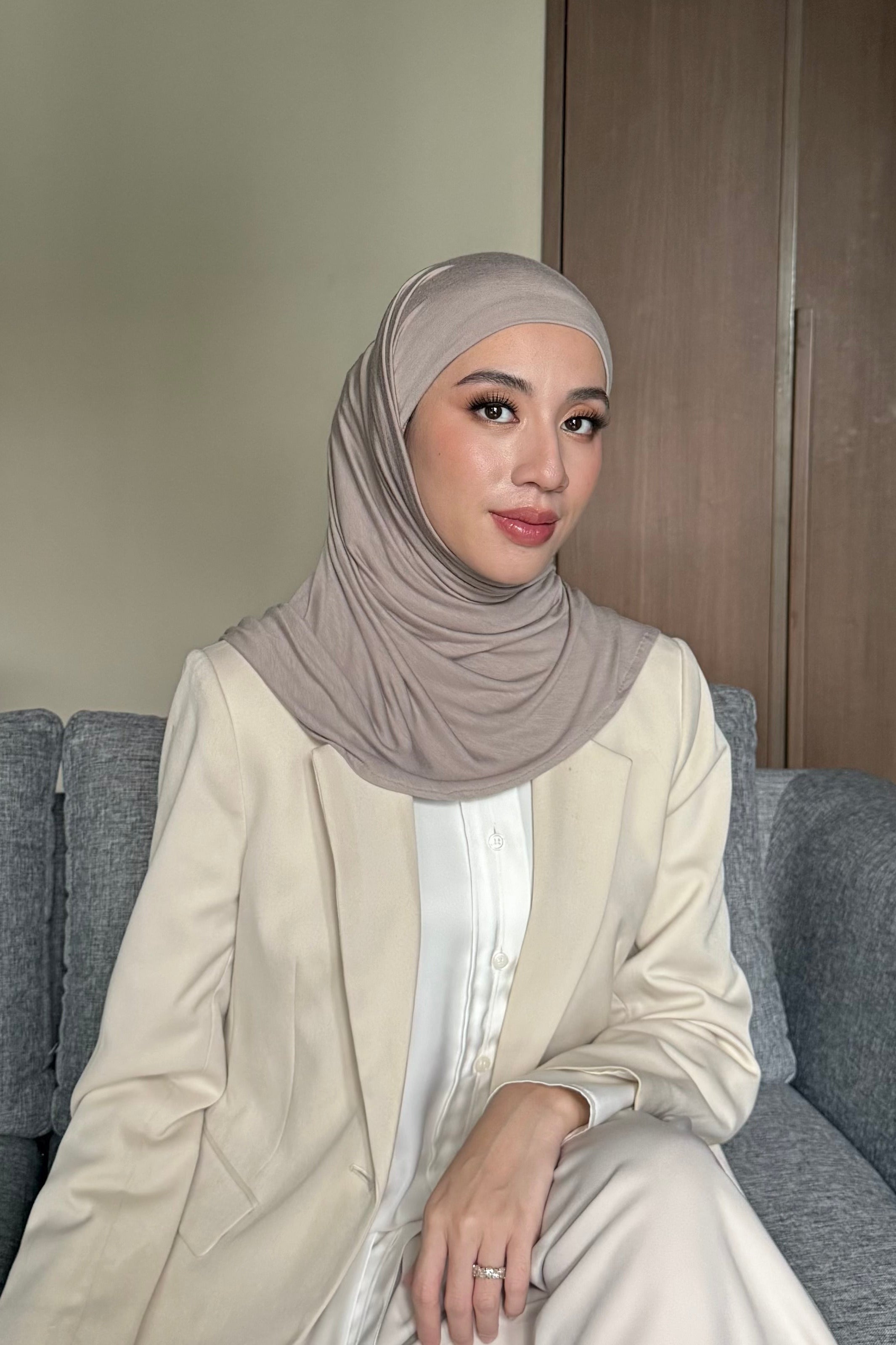 GG Inner Square - Hijab Wanita Segi Empat Bahan Tencel Premium