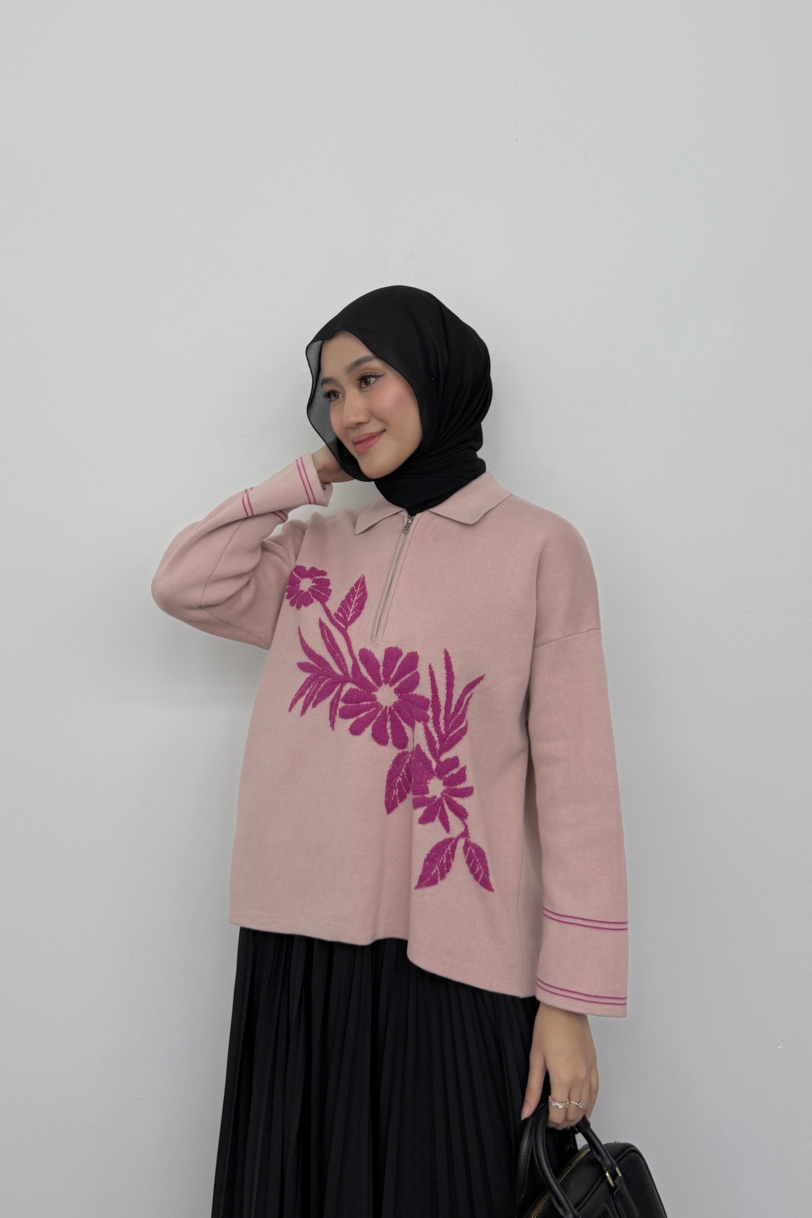 Moda Sweater - Tea Rose - Sweater Motif Wanita Elegan Rajut Premium