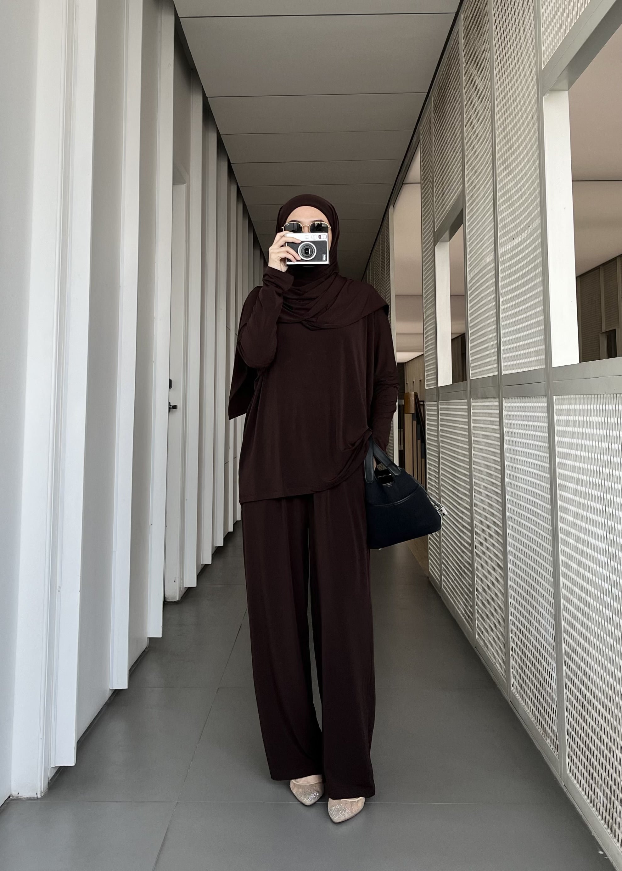 Yura Set - One Set Hijab Blouse Celana Bahan Jersey Premium