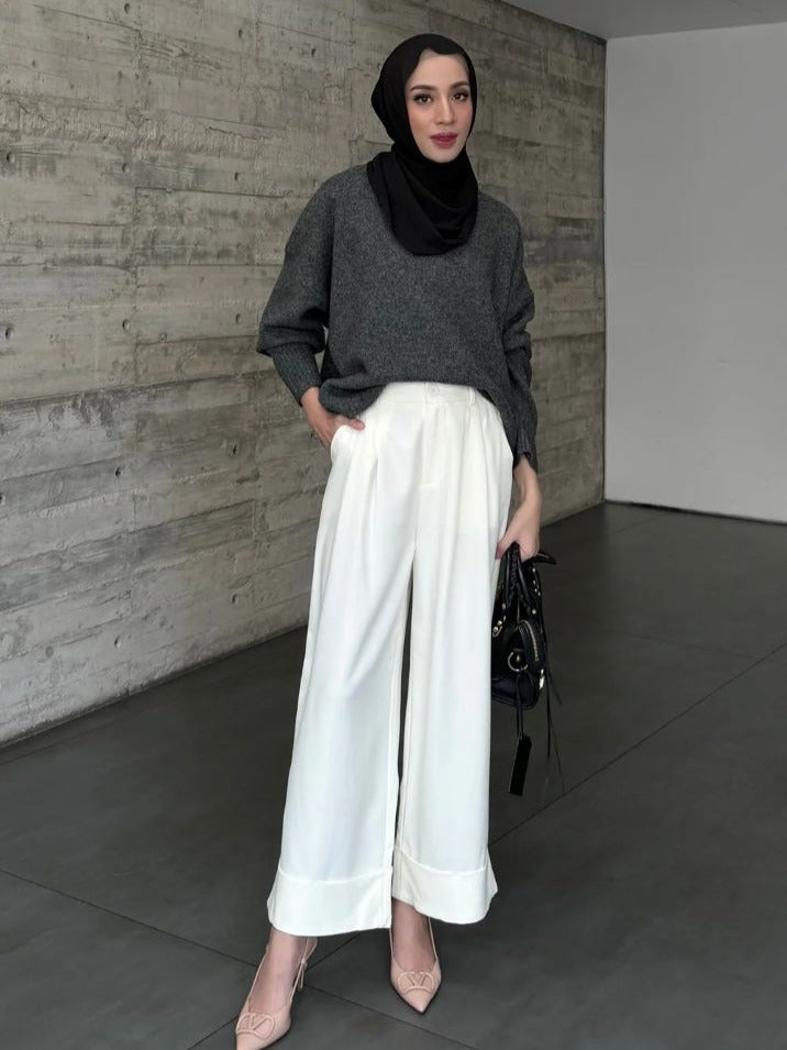 inspirasi outfit celana putih