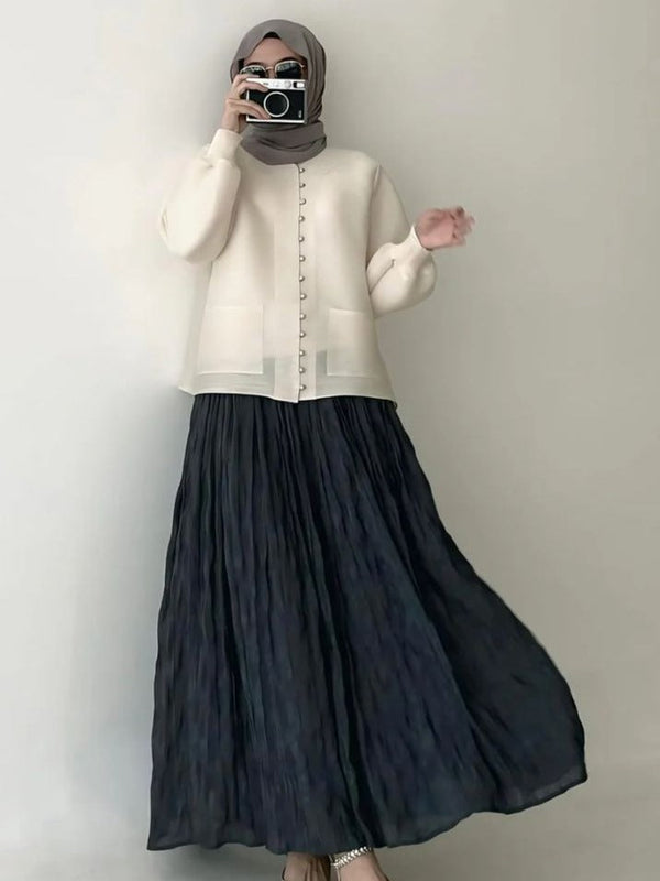 Gaya Mix & Match Rok Panjang, Anggun untuk Segala Acara