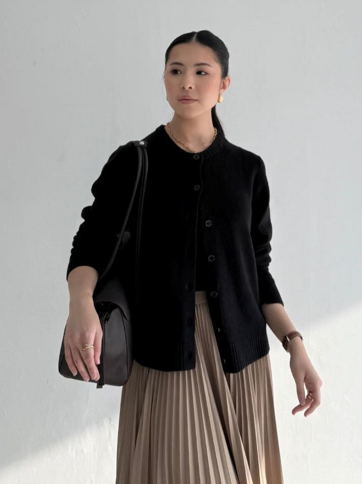 Warna Netral Gak Harus Boring, Ini Cara Stylingnya!