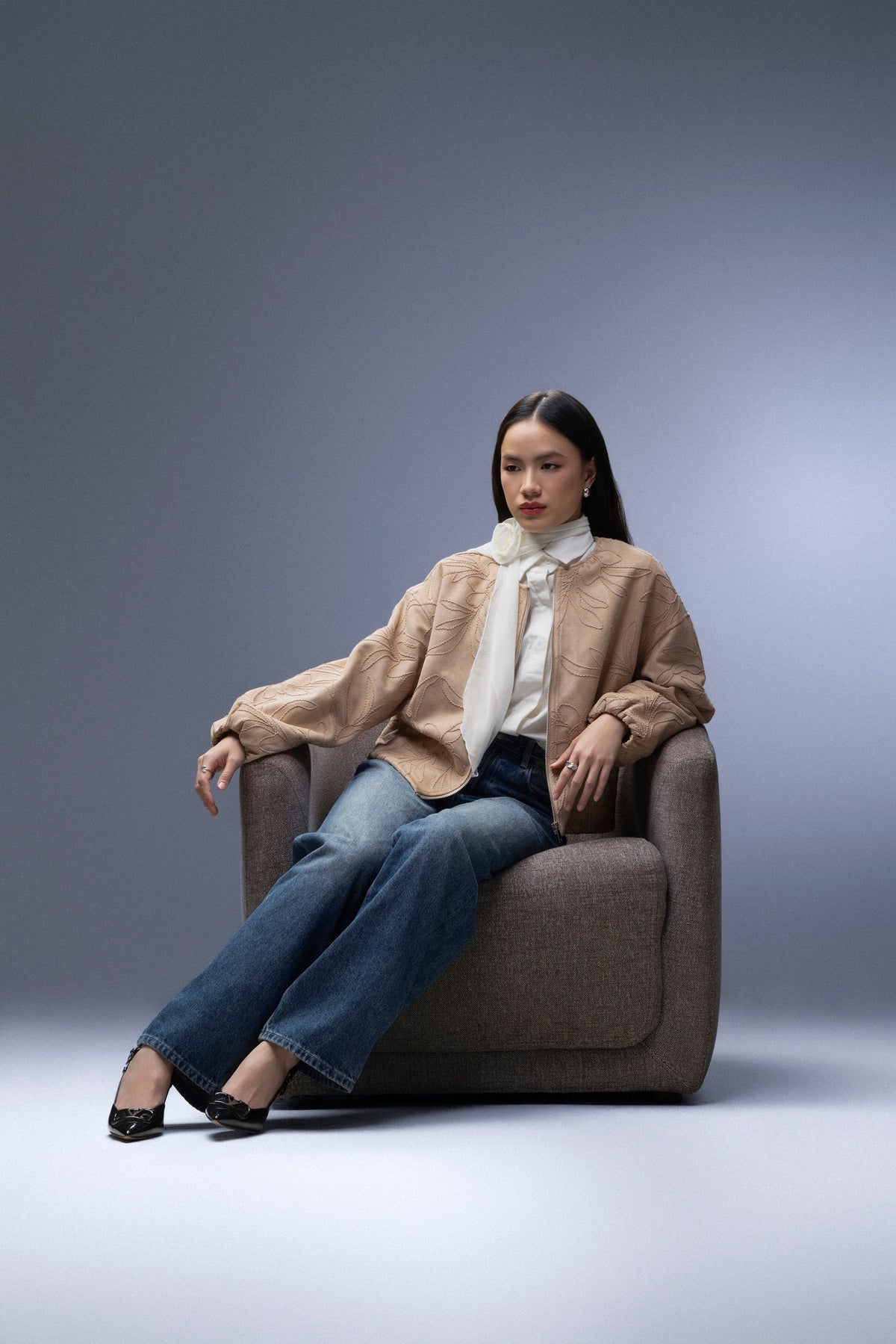 Aster Jacket - Premium Floral Embroidered Outerwear