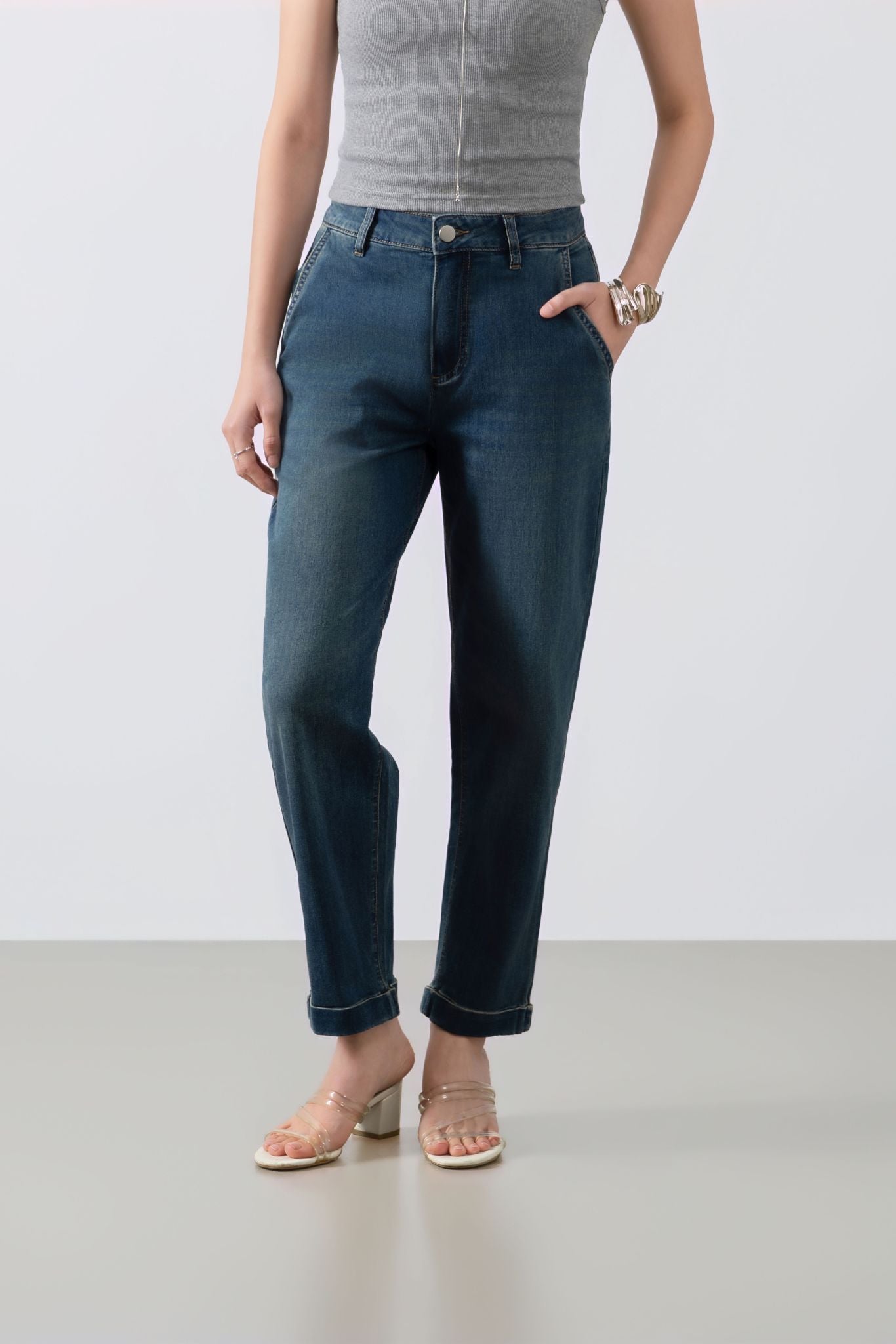 Elara Jeans - Premium Modern Denim