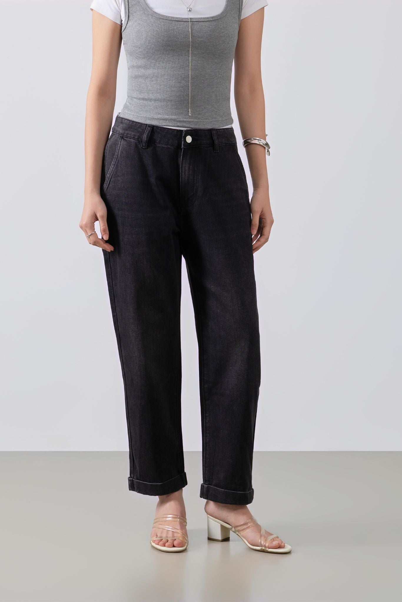 Elara Jeans - Premium Modern Denim
