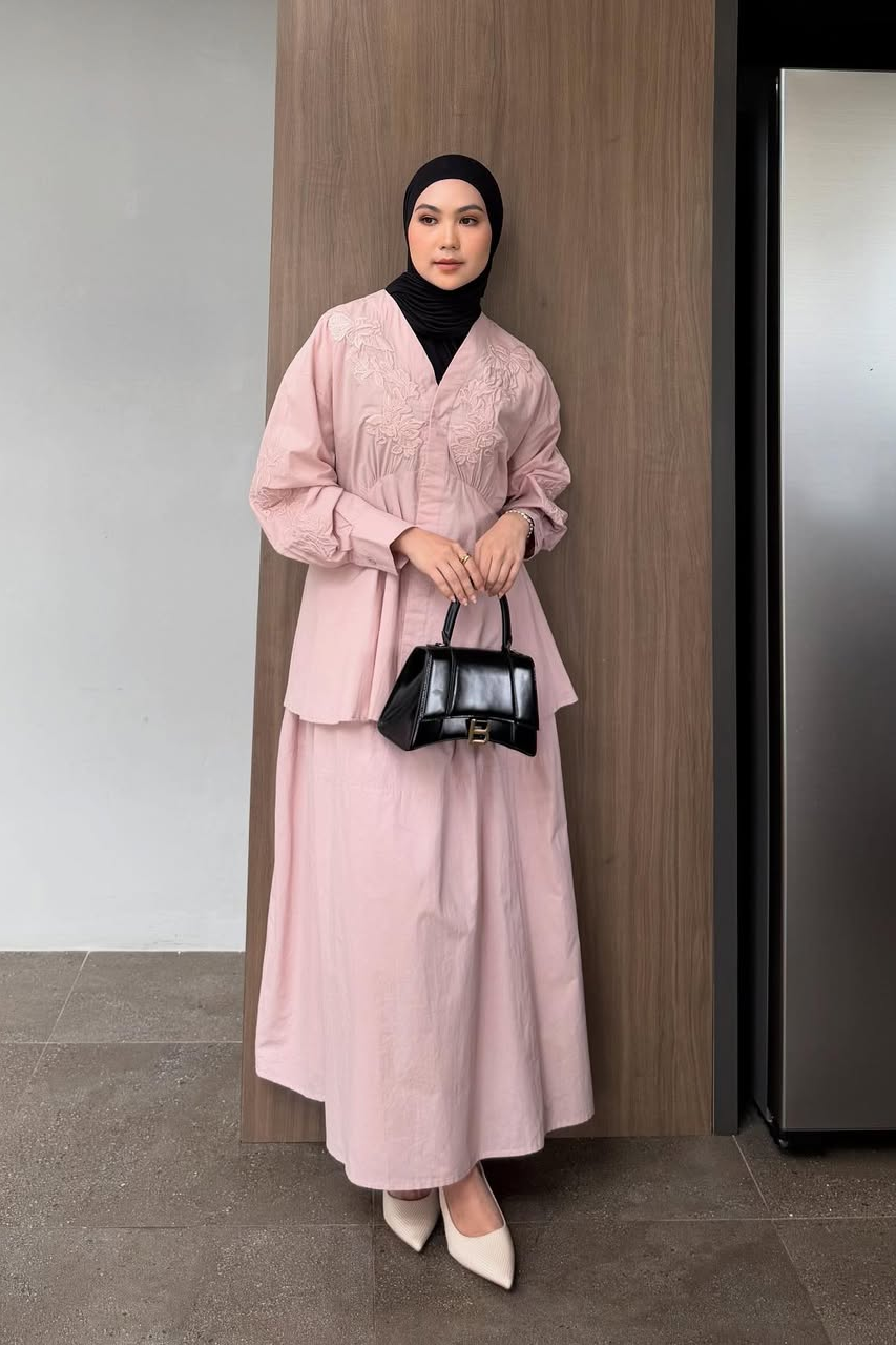 Adiba Set - Atasan Bawahan Stylish Wanita Bermotif