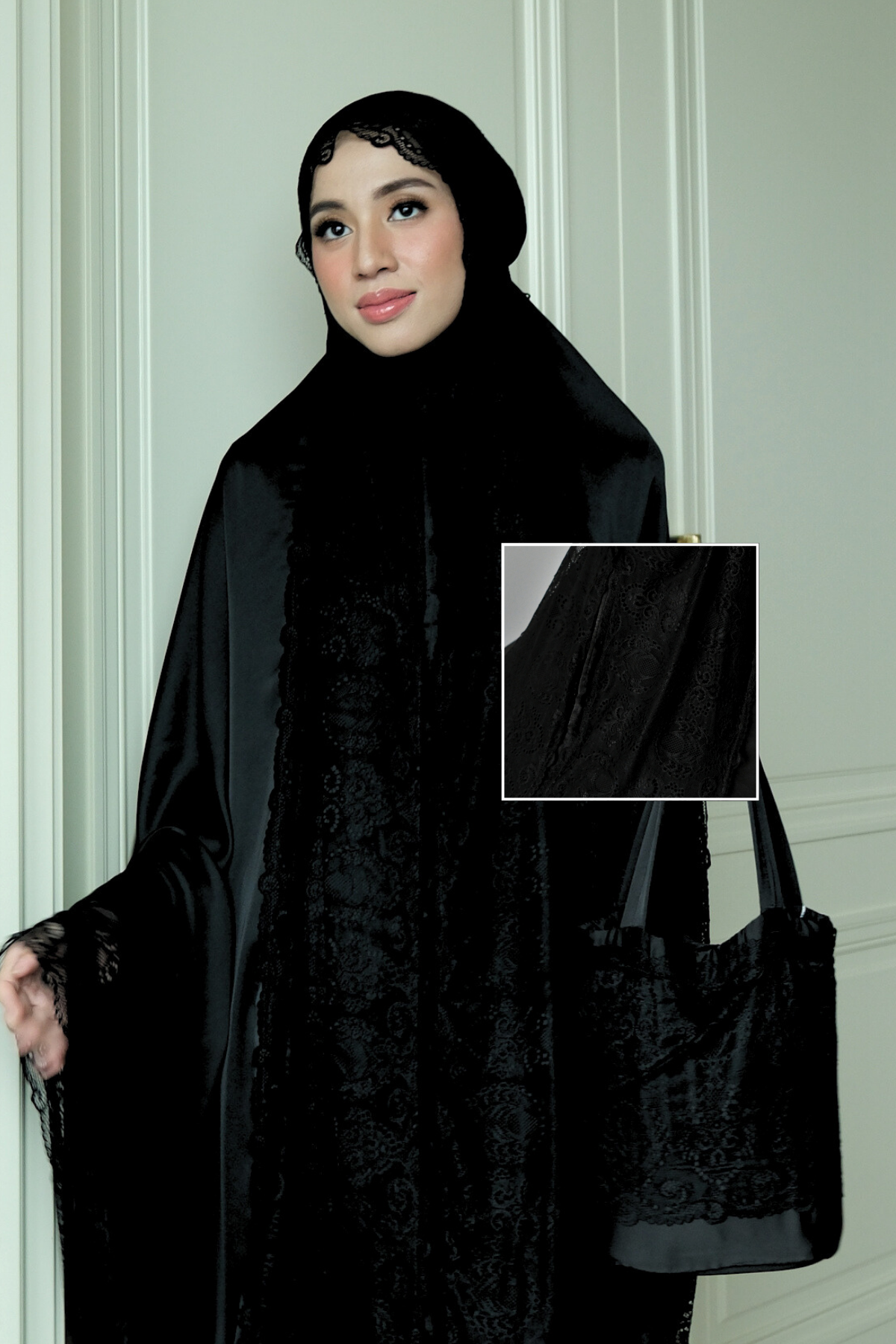 Zahra Mukena - Black - Mukena Renda Bahan Armany Silk