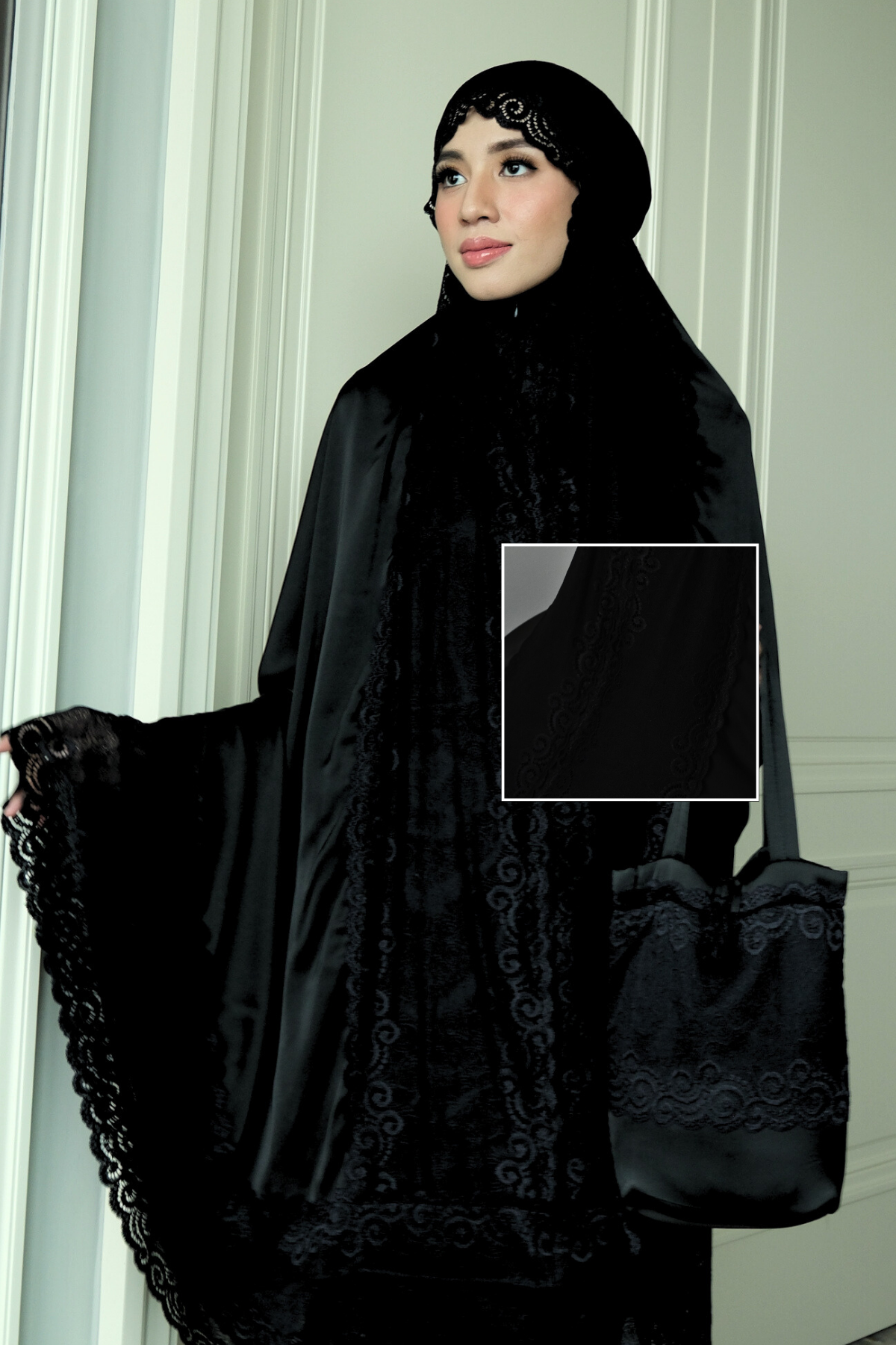 Zahra Mukena - Black - Mukena Renda Bahan Armany Silk