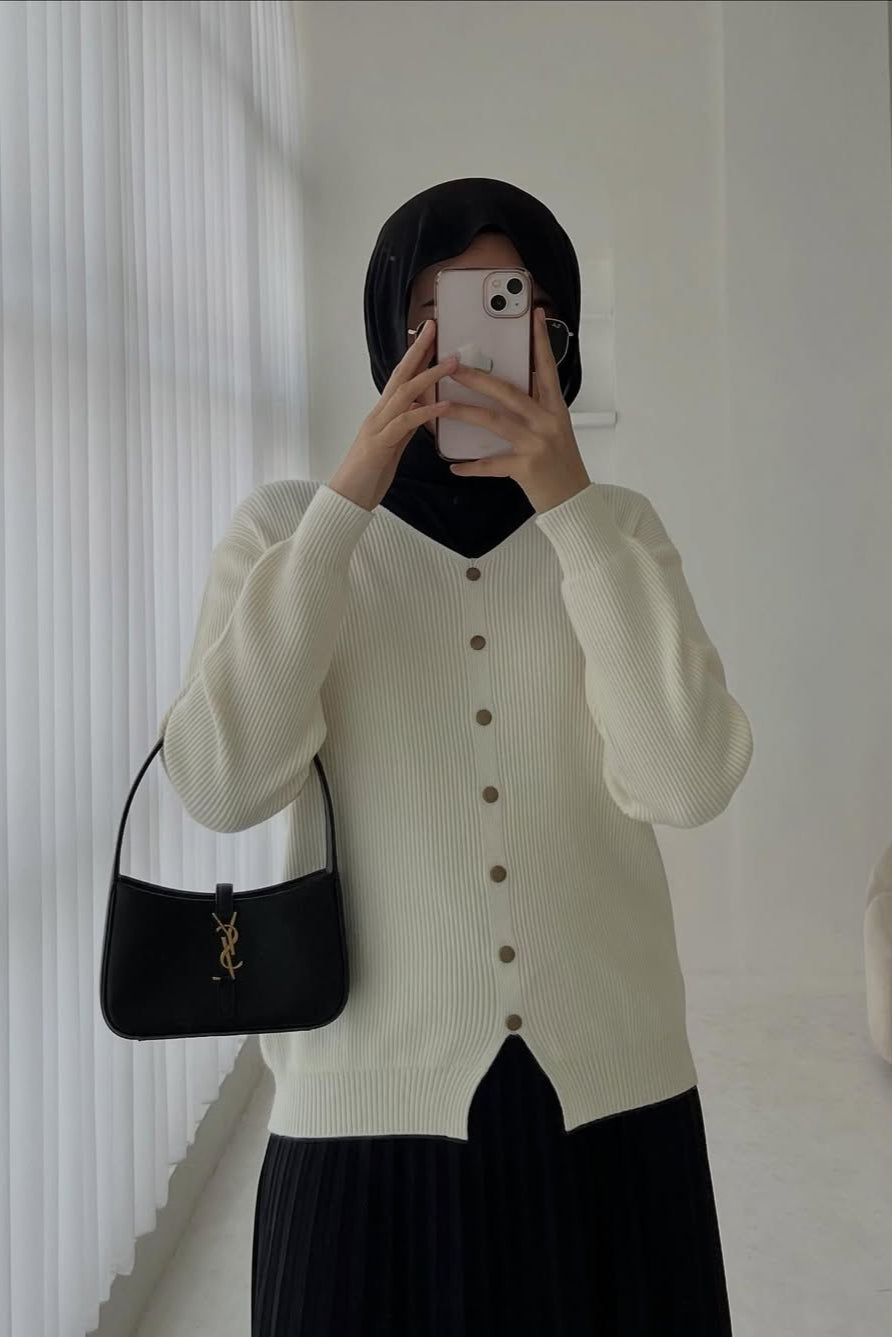 [DEFECT] Chaca Sweater - Sweater Wanita Knit Premium Halus