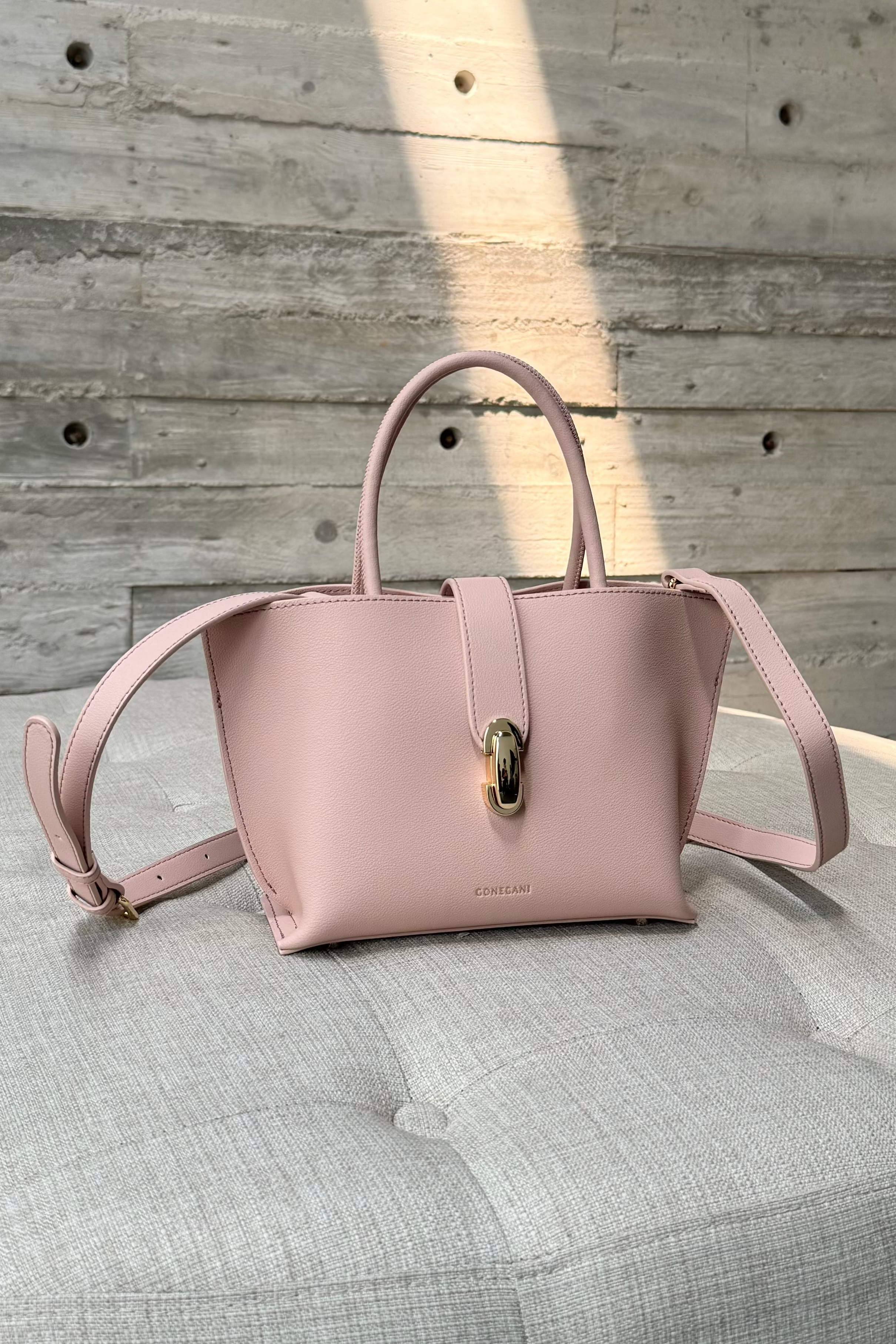 Elegant Bag - Tas Wanita Bahan Kulit Warna Beige