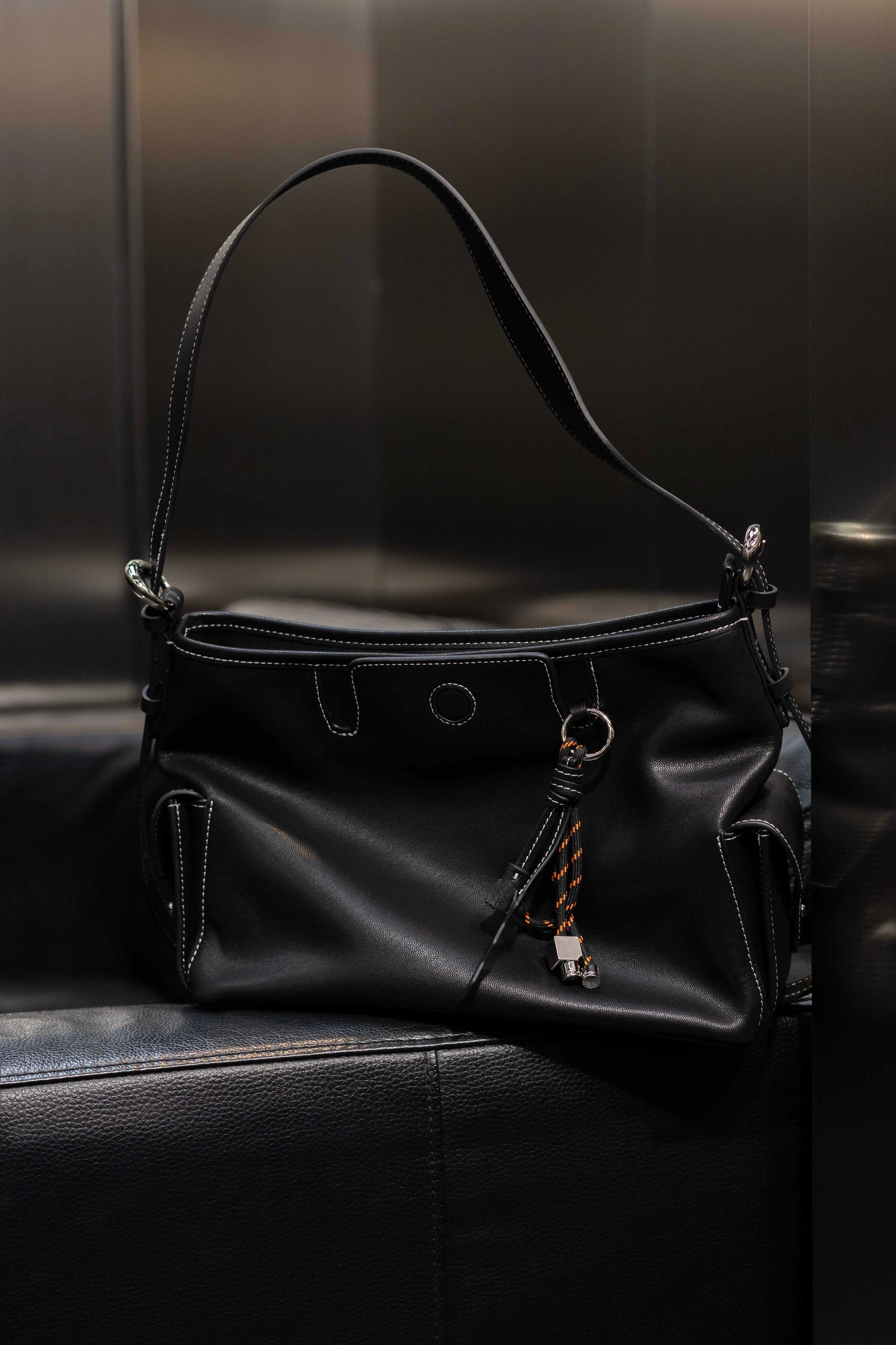 Cecilia Shoulder Bag - Black - Tas Bahu Wanita Bahan Real Leather