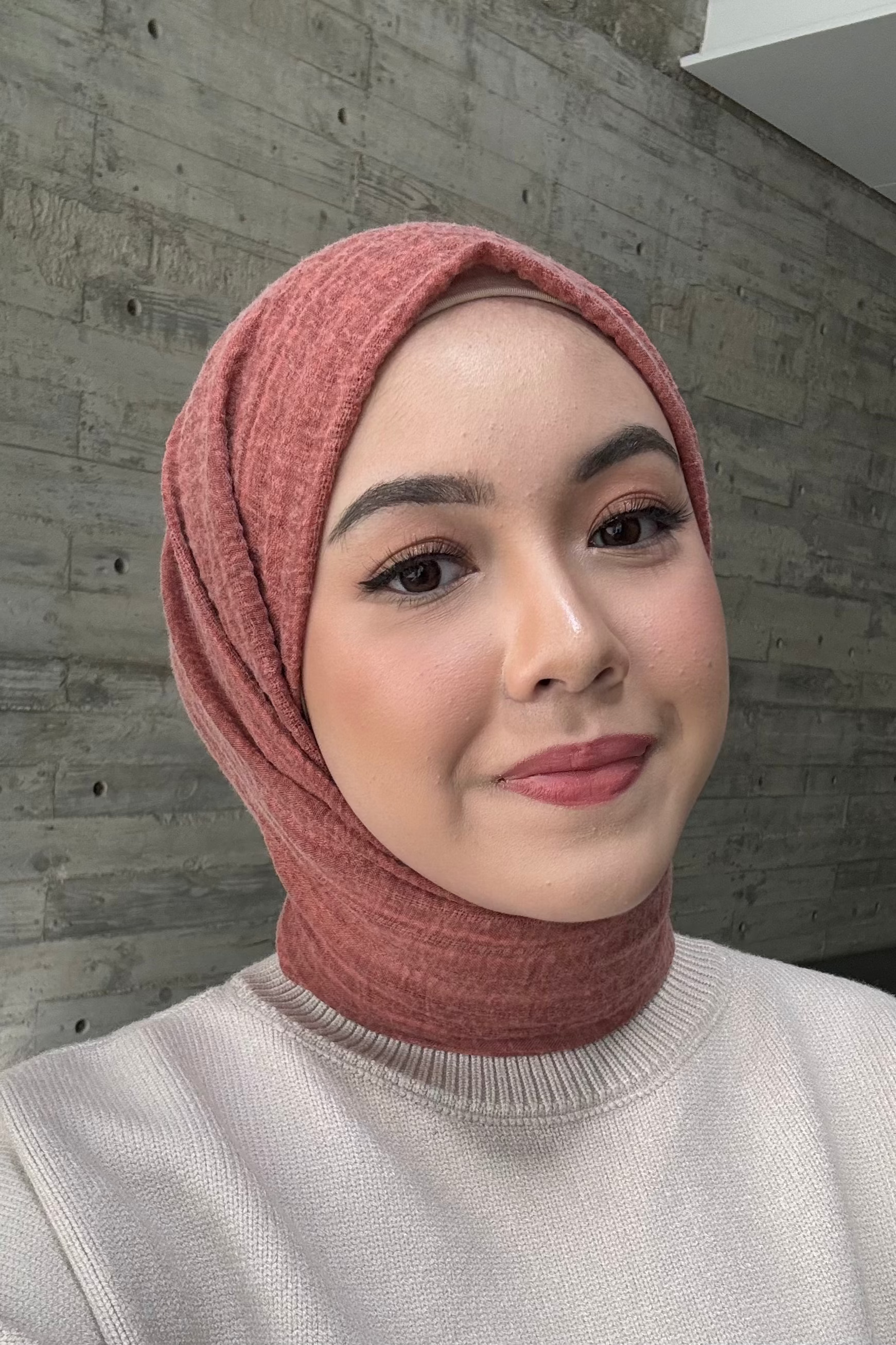 Levira Pashmina - Brick - Hijab Pashmina Bahan Cotton Crinkle