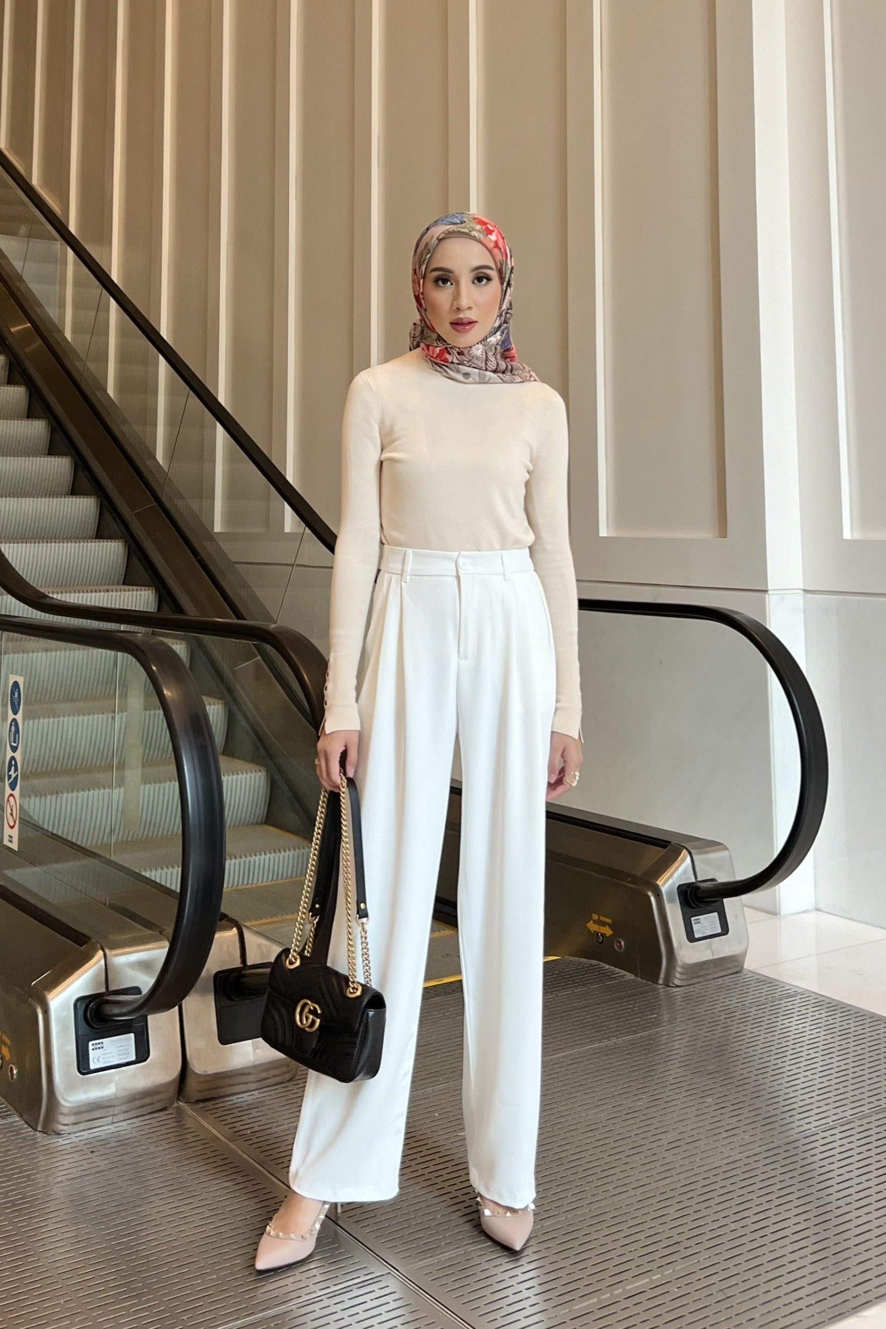 Lowee Pants - Broken White - Celana Panjang Kantor Polos Wanita
