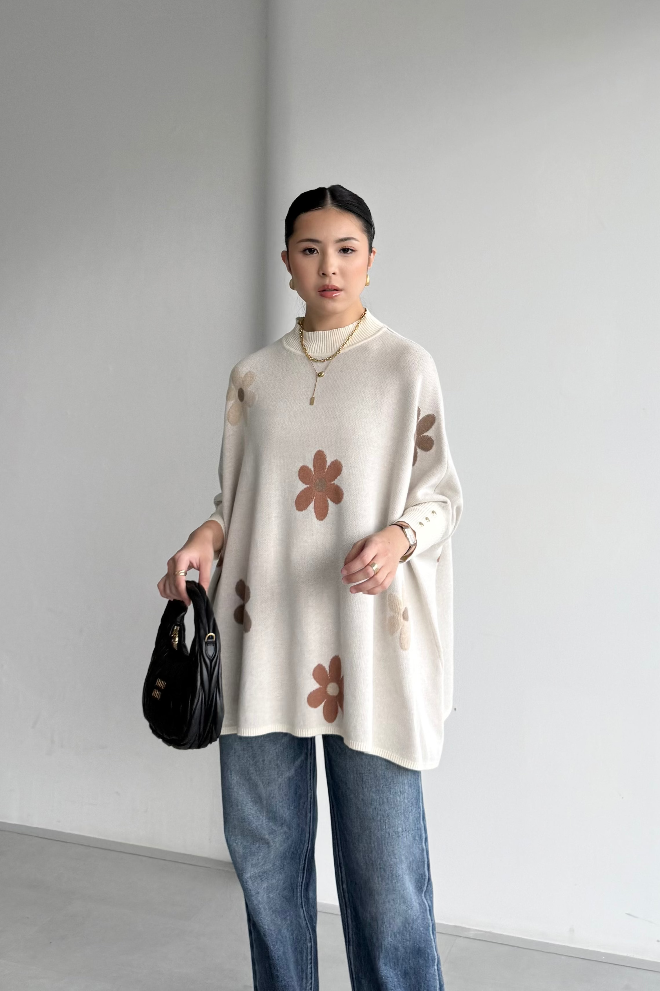 Kate Blossom Sweater - Sweater Wanita Motif Bunga