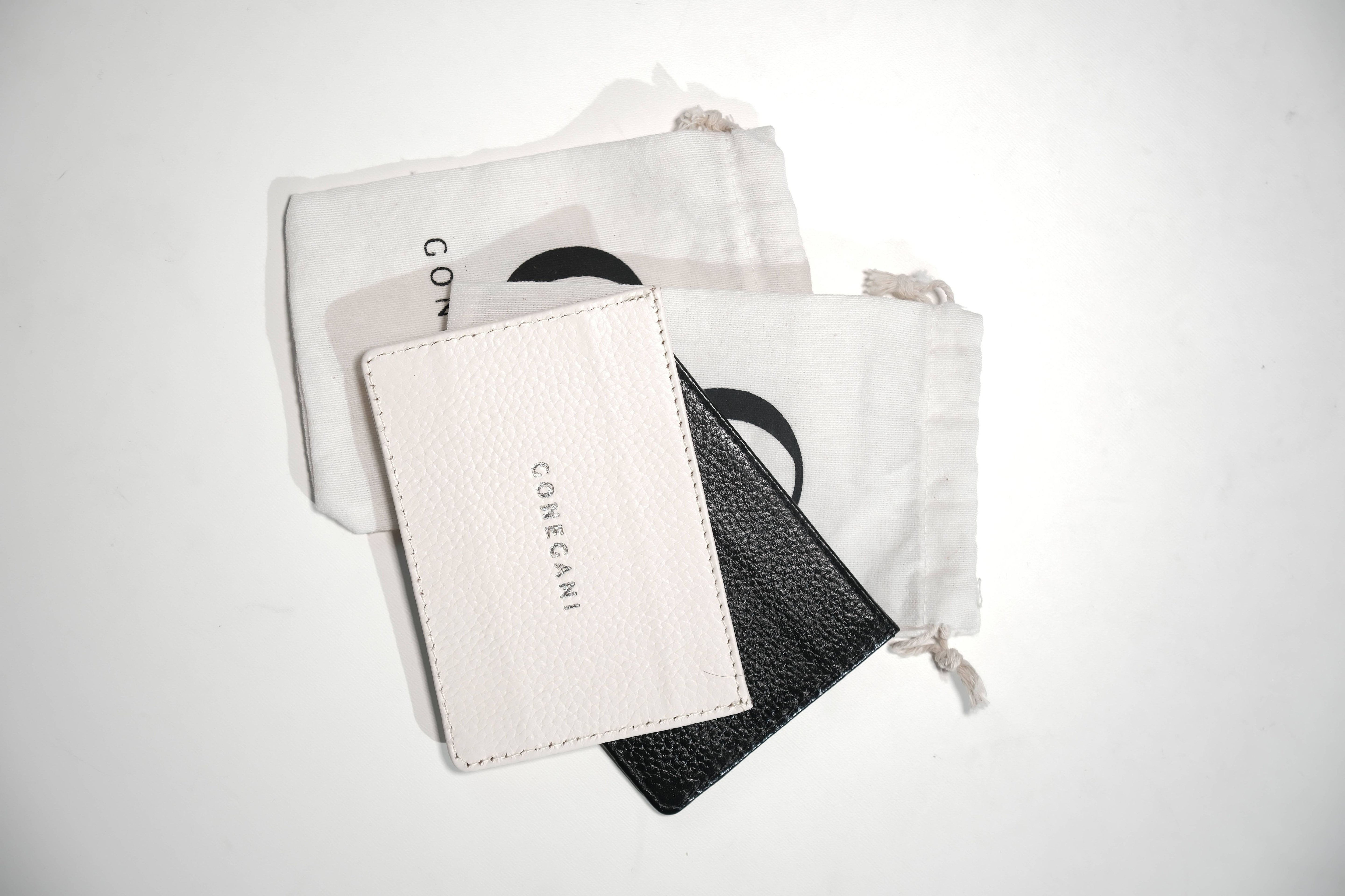 [GIFT NOT FOR SALE] Card Holder