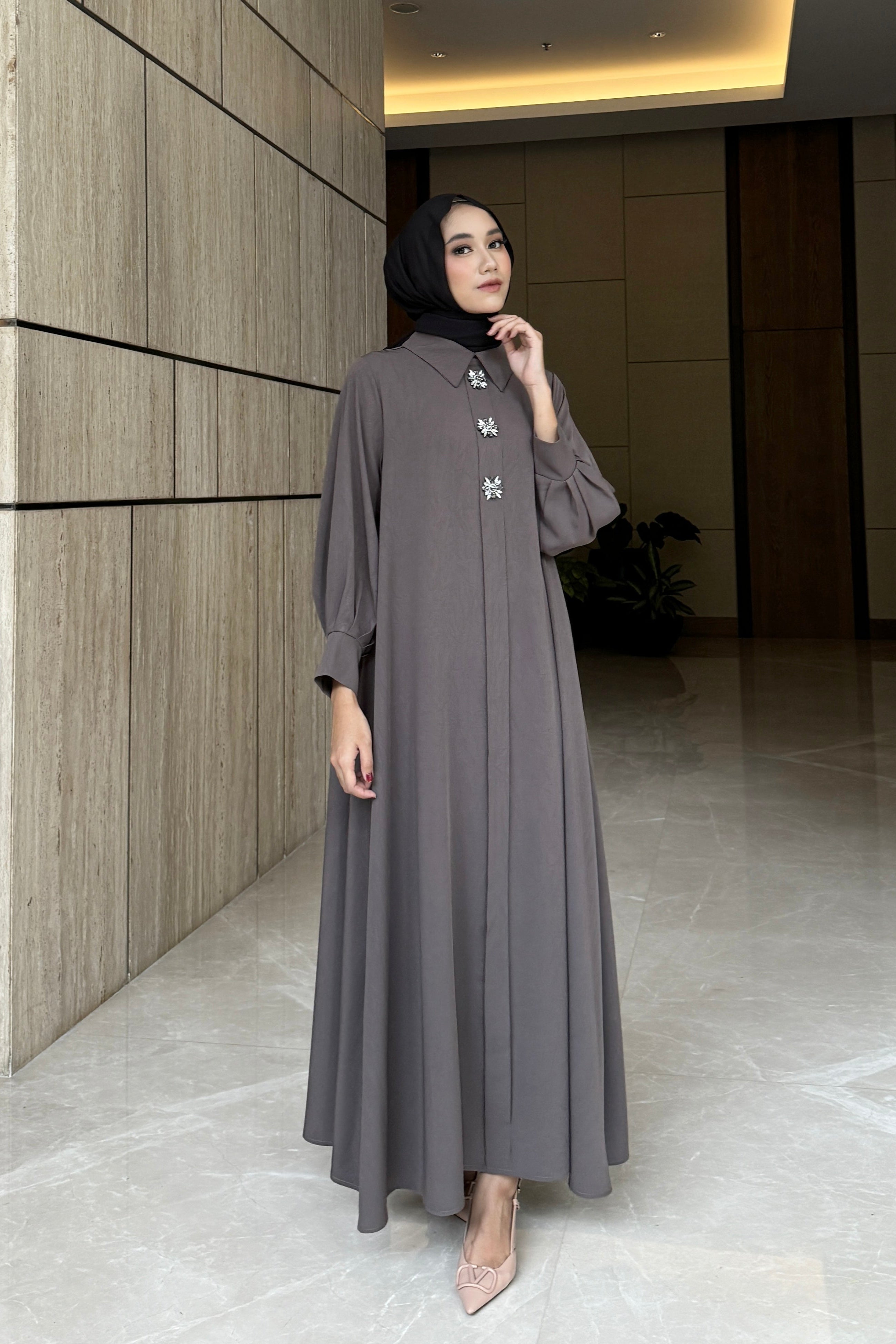 Helia Button Dress - Maxi Dress Flowly Button Manik Manik